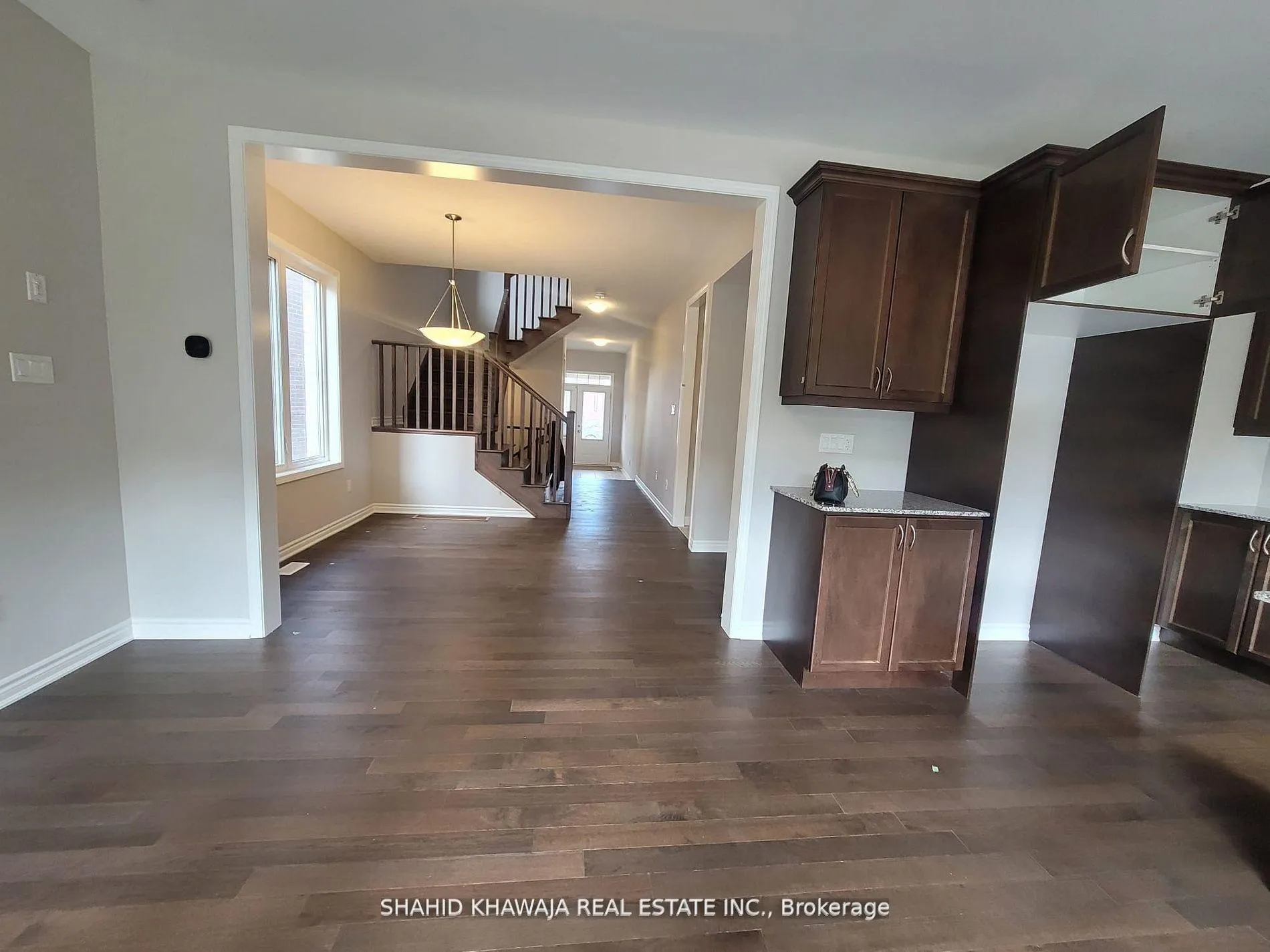 Photo 10 of 250 Forestwalk Street, Kitchener — HOMEH