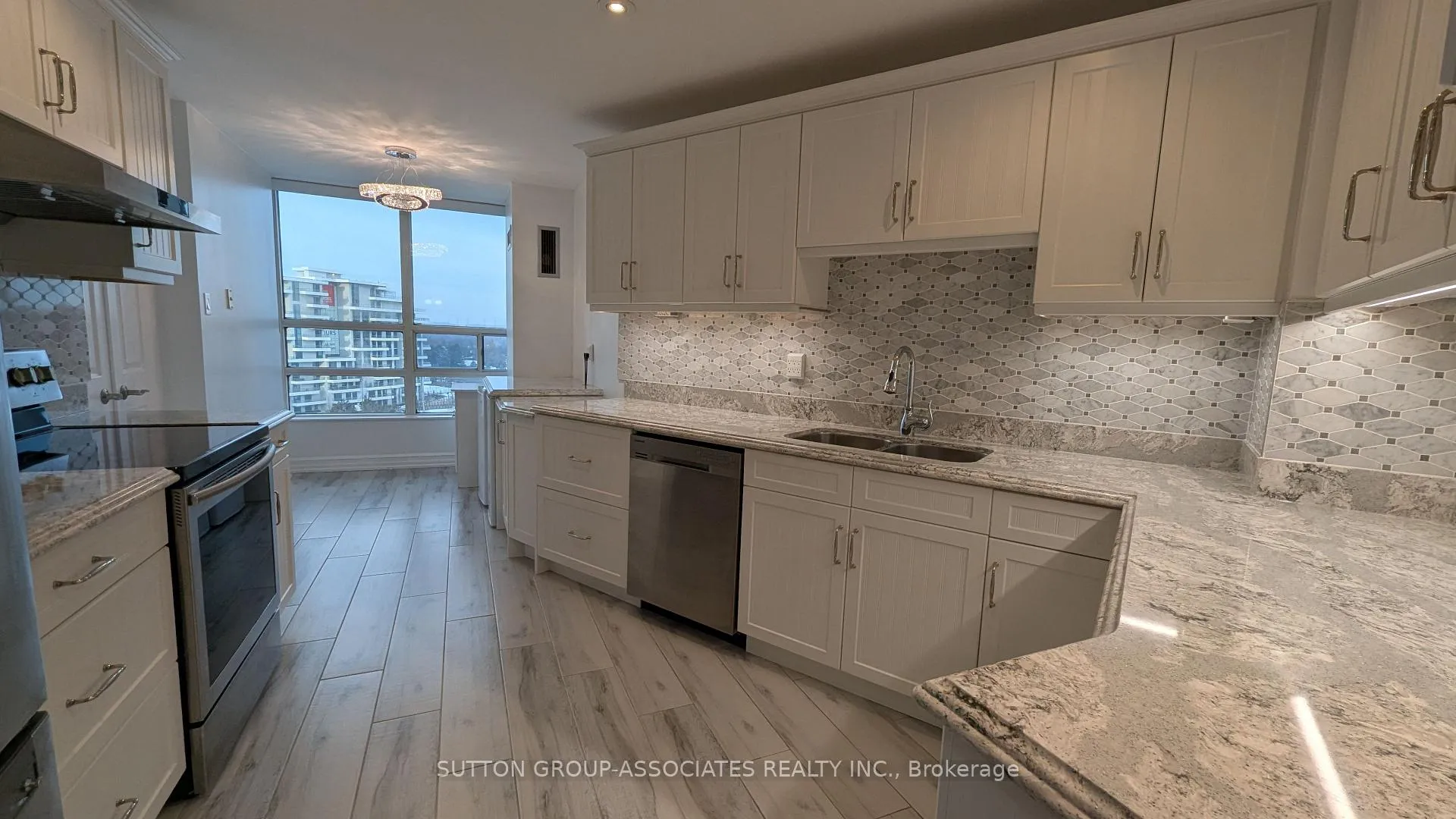 Photo 8 of Unit 1018, 7905 Bayview Avenue, Markham, Aileen-Willowbrook — HOMEH