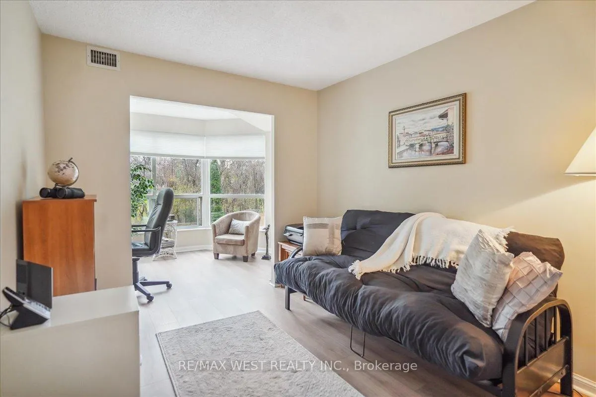 Photo 13 of Unit 210, 712 Rossland Road E, Whitby, Pringle Creek — HOMEH