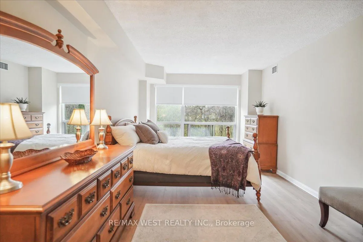 Photo 15 of Unit 210, 712 Rossland Road E, Whitby, Pringle Creek — HOMEH