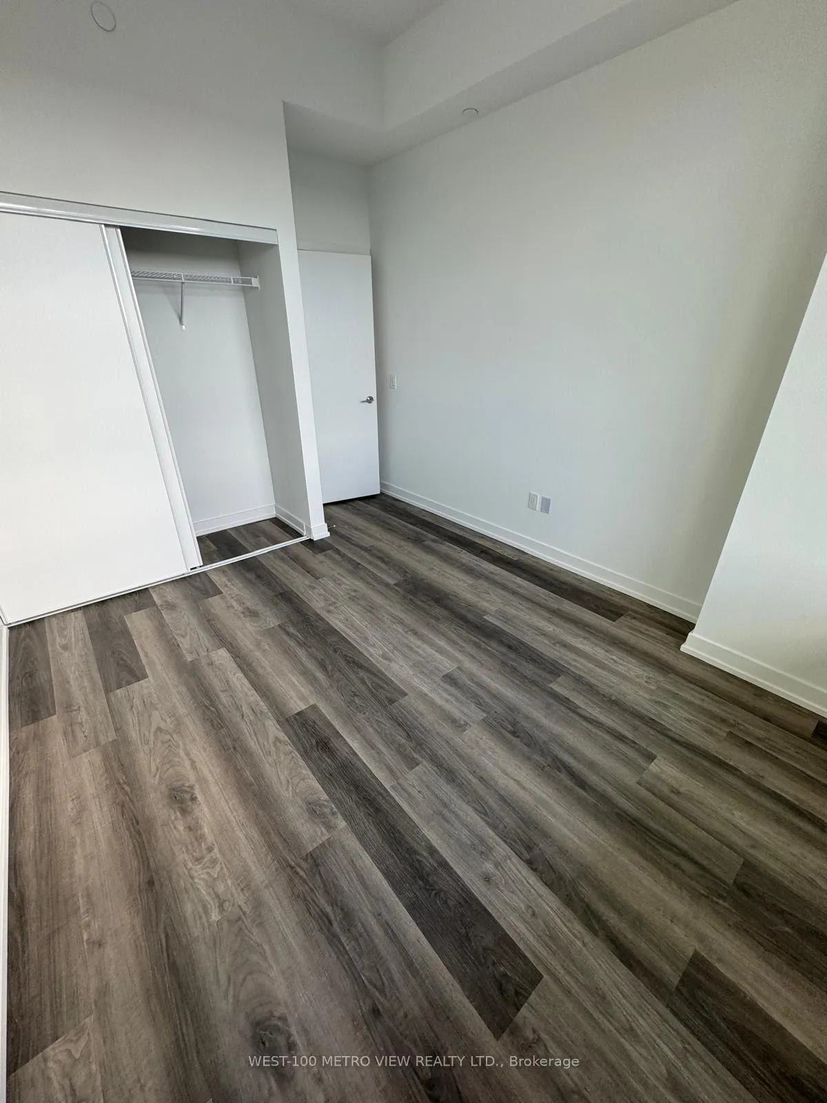 Photo 4 of Unit 710, 859 The Queensway, Etobicoke, Stonegate-Queensway — HOMEH