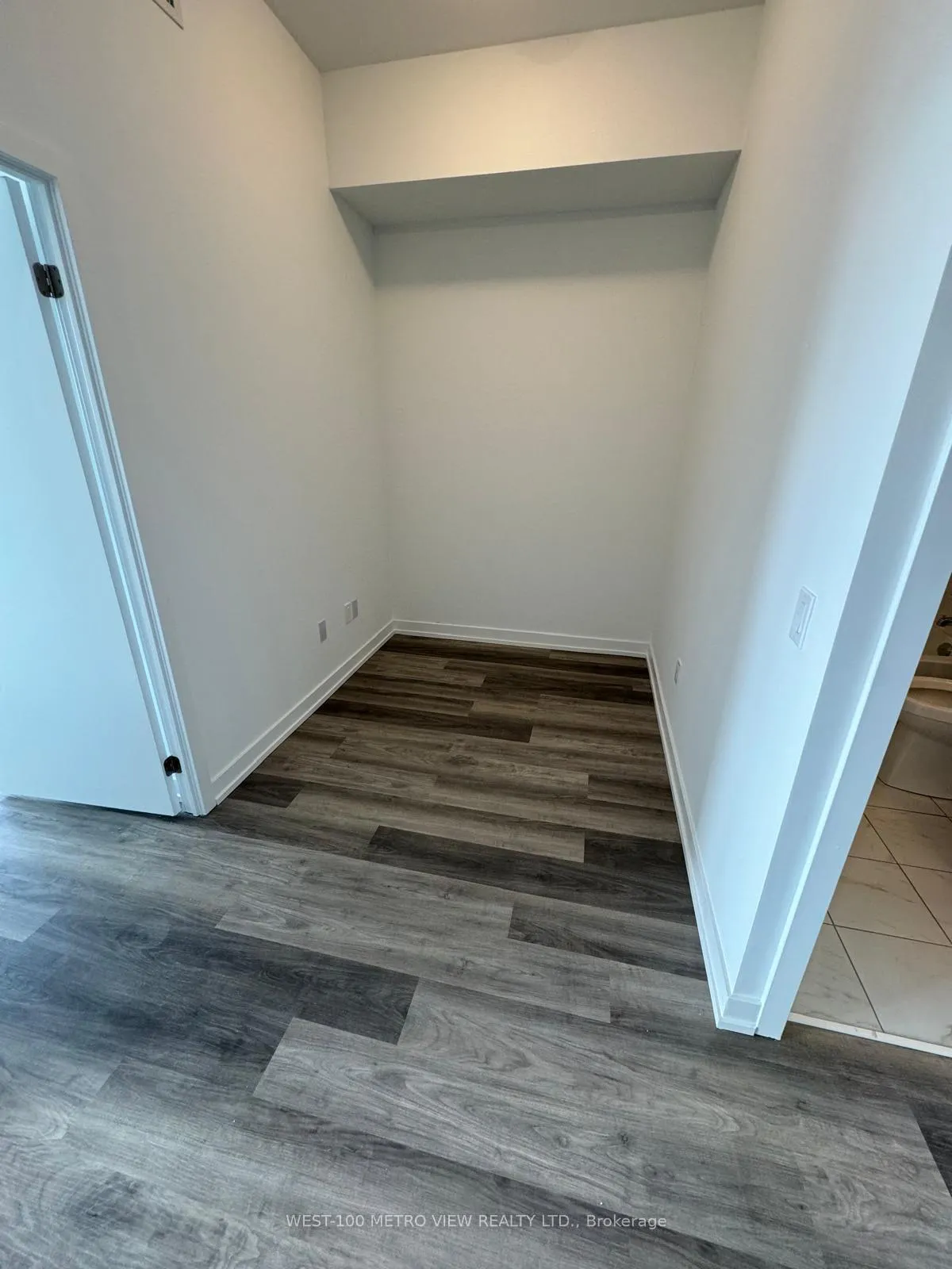 Photo 7 of Unit 710, 859 The Queensway, Etobicoke, Stonegate-Queensway — HOMEH