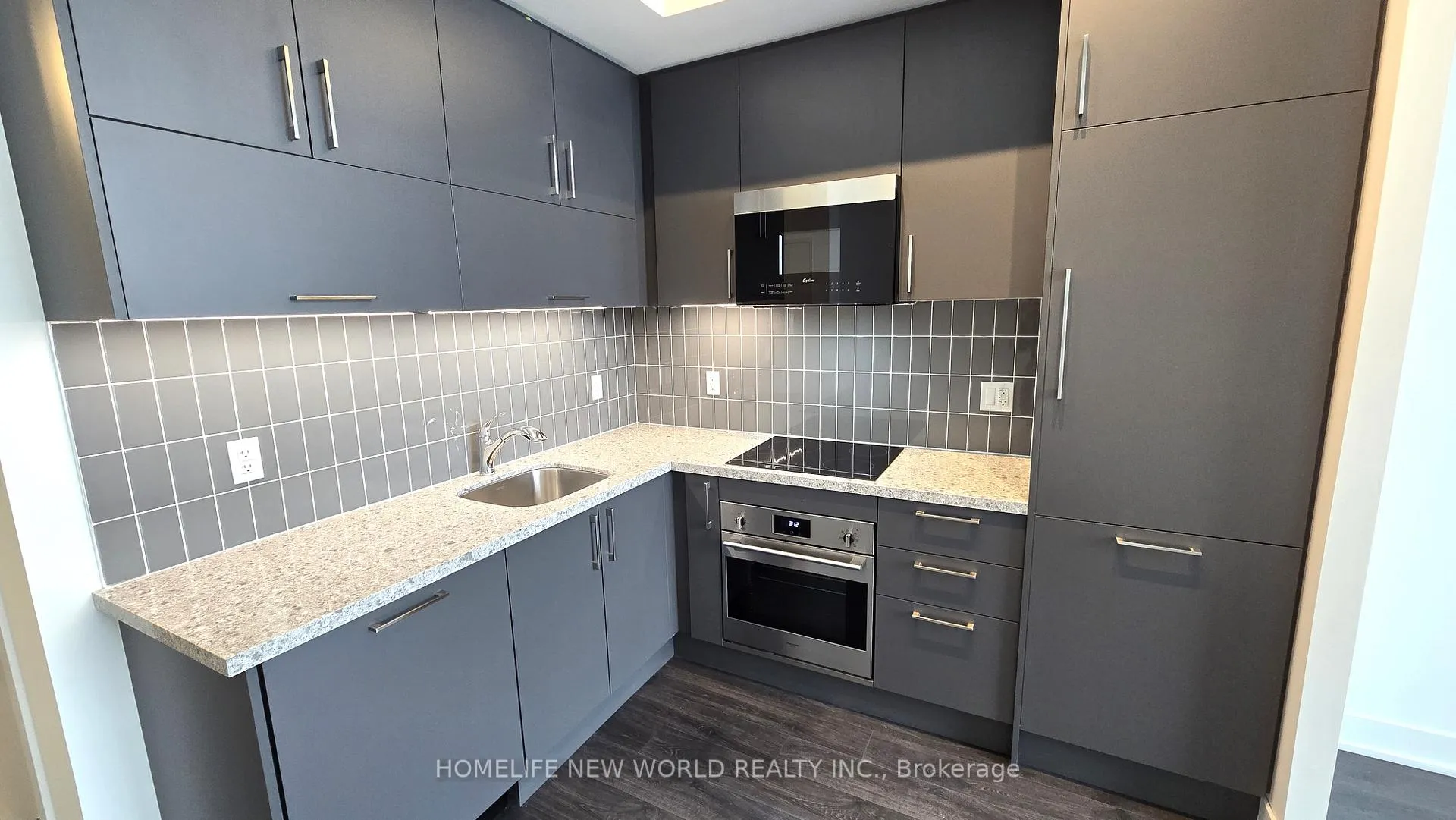 Photo 3 of Unit 801, 38 Andre De Grasse Street, Markham, Unionville — HOMEH