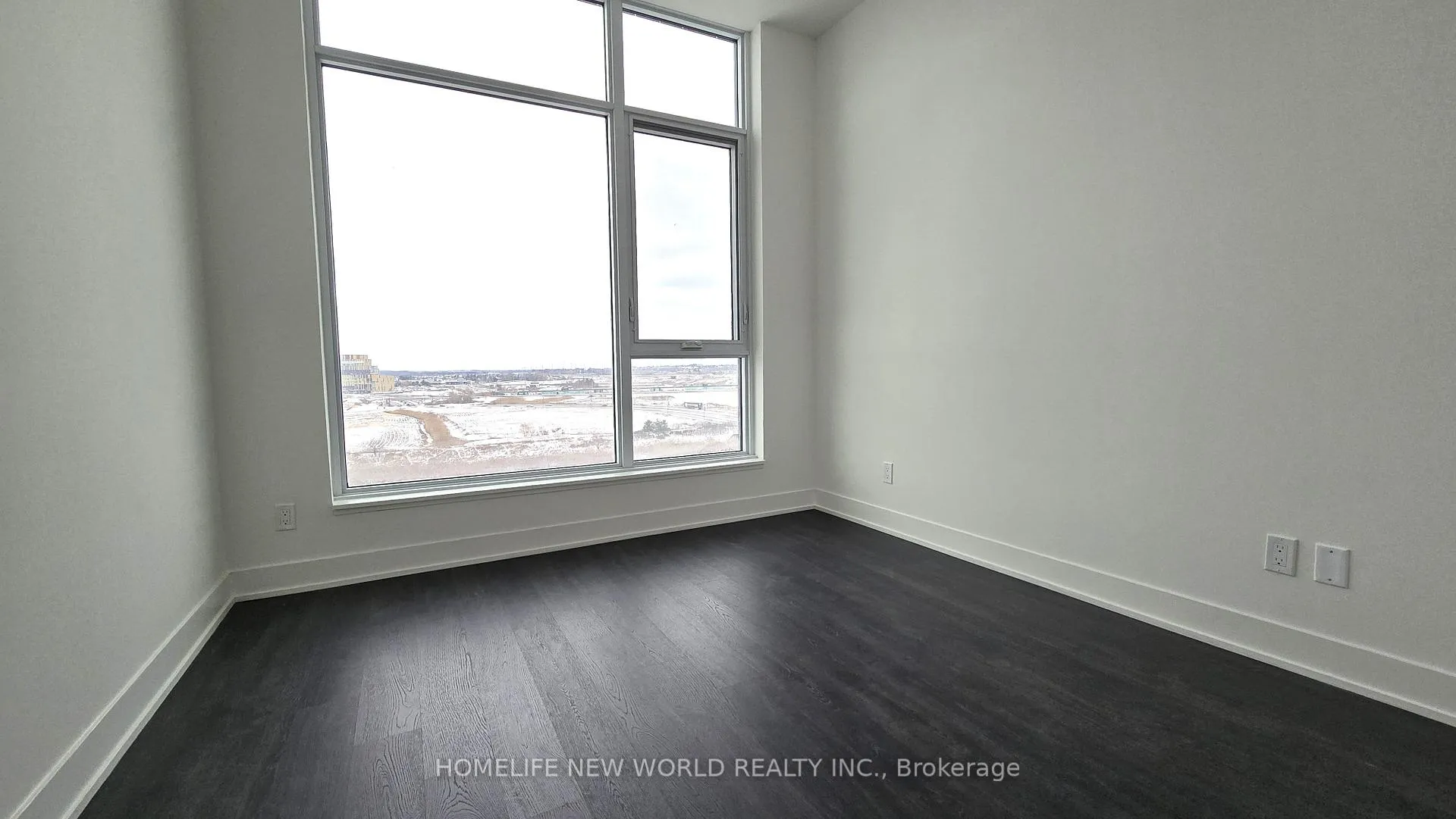 Photo 5 of Unit 801, 38 Andre De Grasse Street, Markham, Unionville — HOMEH