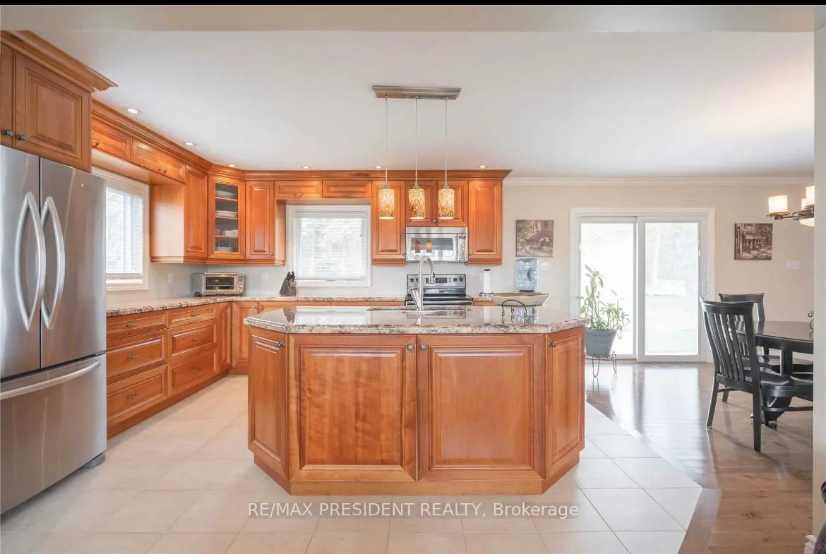 Photo 3 of 15057 Highway 50 Road, Caledon, Bolton East — HOMEH