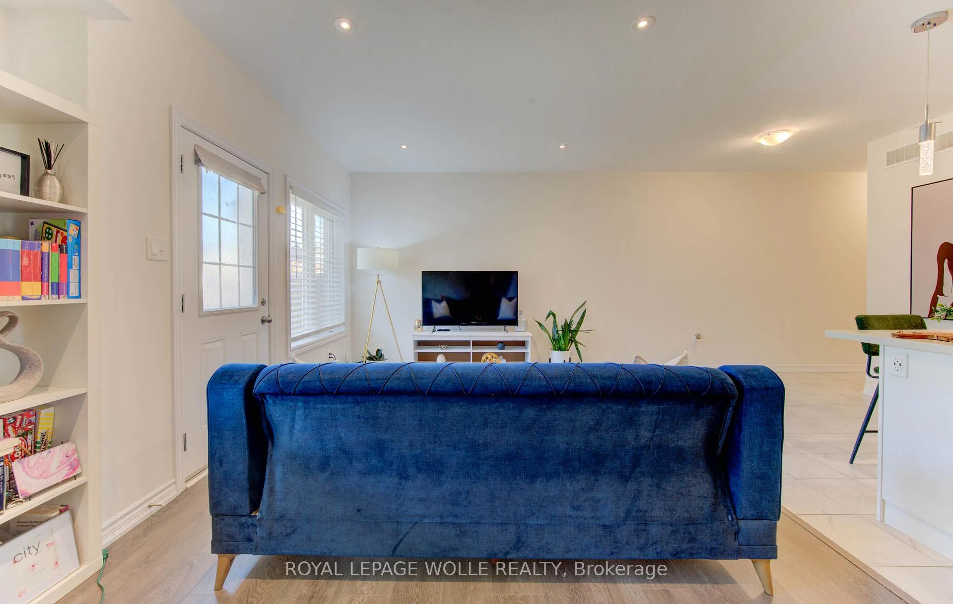 Photo 17 of Unit B, 385 Westwood Drive, Kitchener — HOMEH