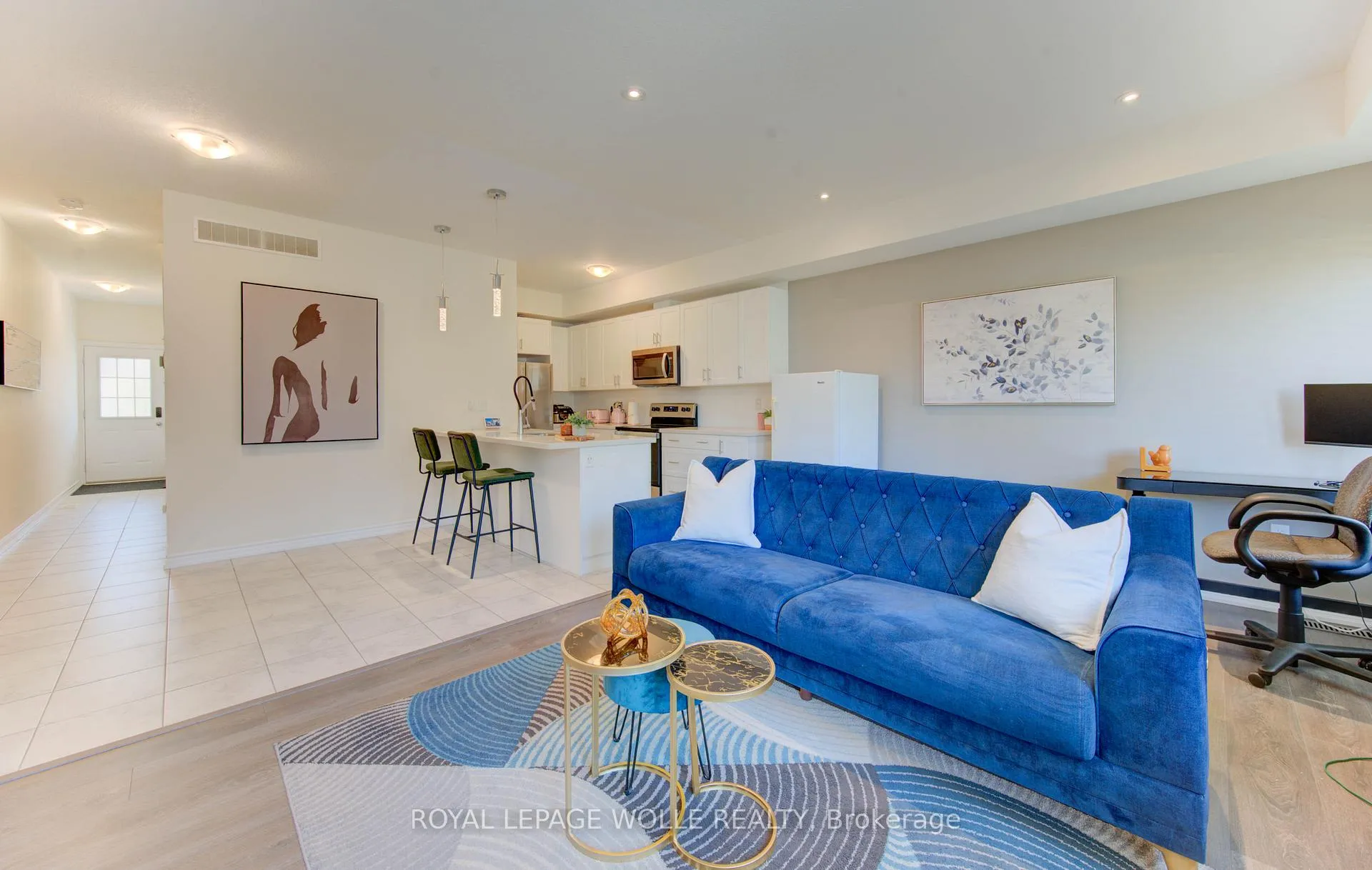 Photo 18 of Unit B, 385 Westwood Drive, Kitchener — HOMEH