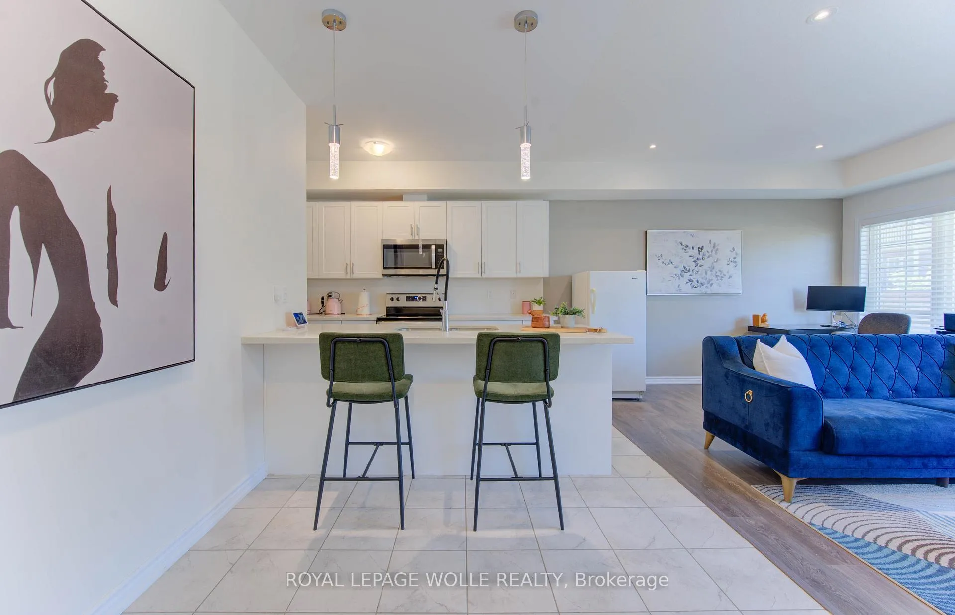 Photo 21 of Unit B, 385 Westwood Drive, Kitchener — HOMEH