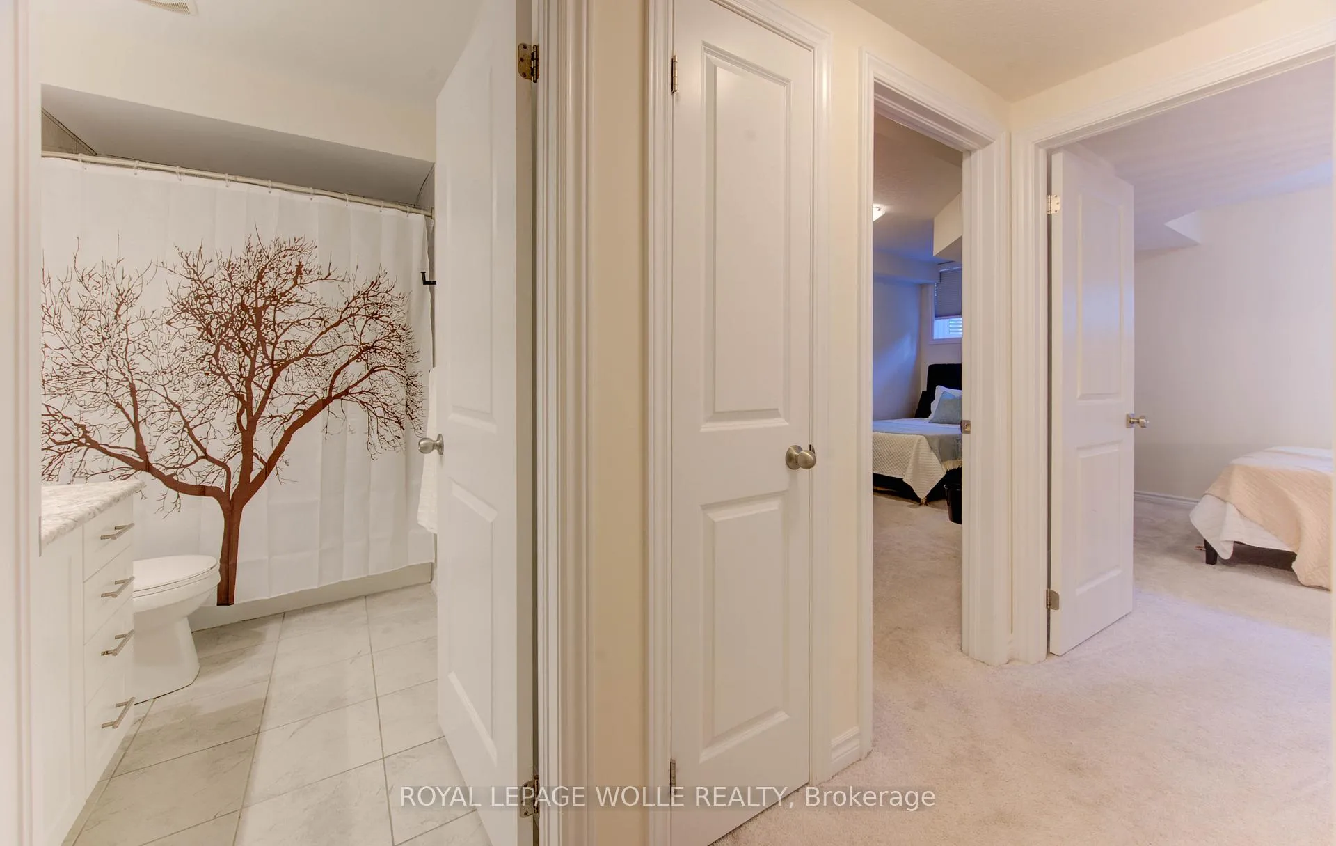 Photo 29 of Unit B, 385 Westwood Drive, Kitchener — HOMEH