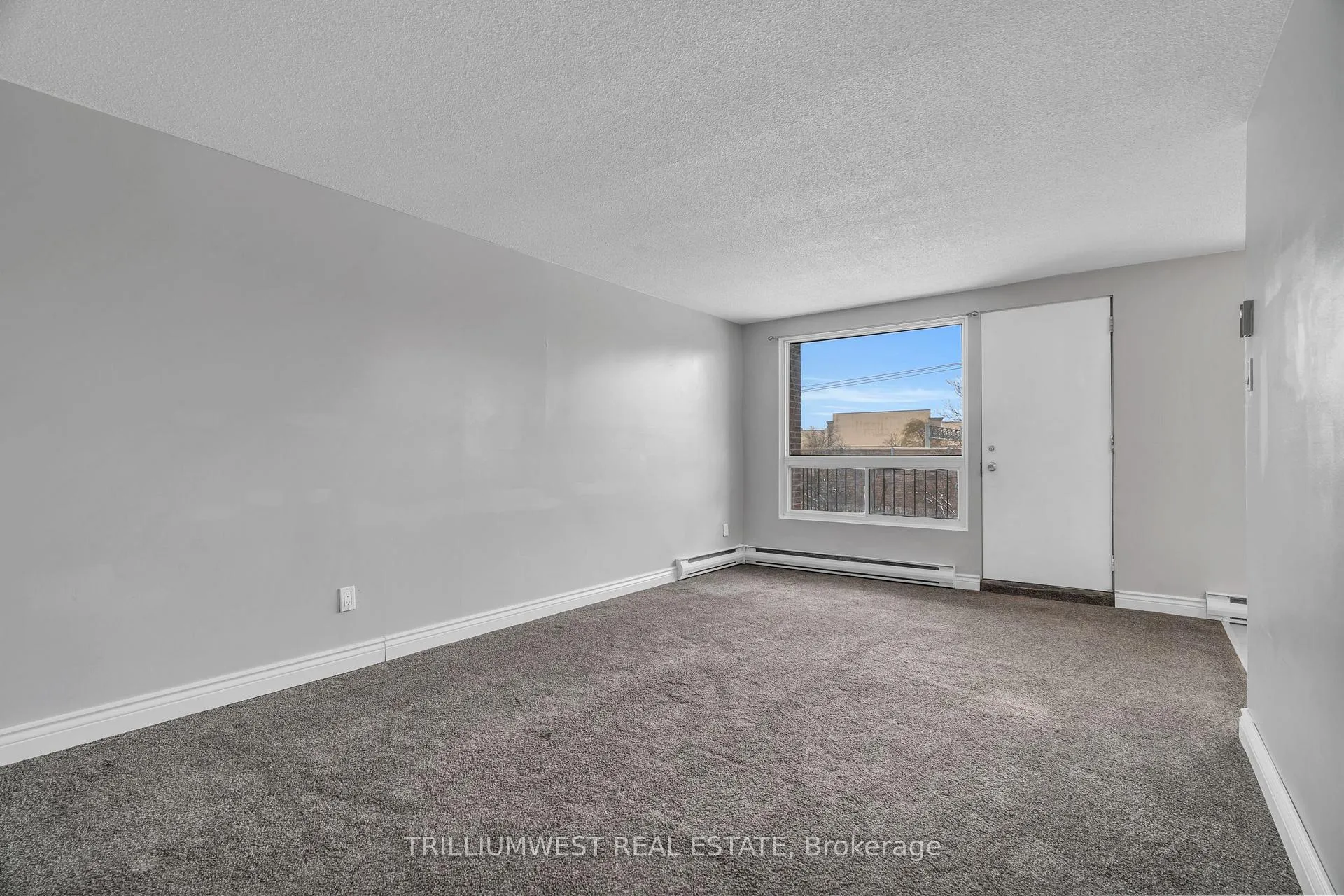 Photo 16 of 4 Avalon Place, Waterloo — HOMEH