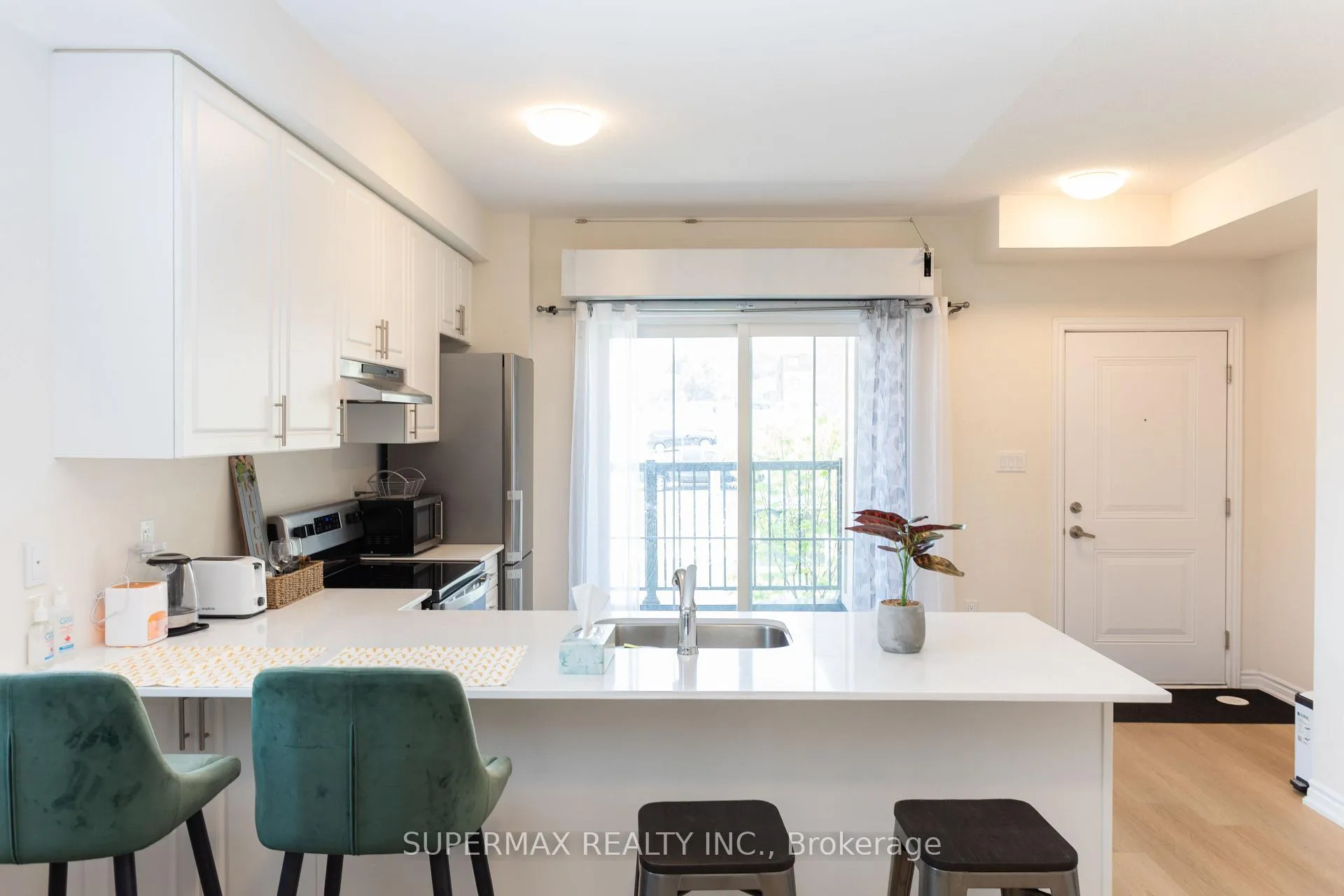 Photo 14 of Unit 10, 470 Beresford Path, Oshawa, Central — HOMEH