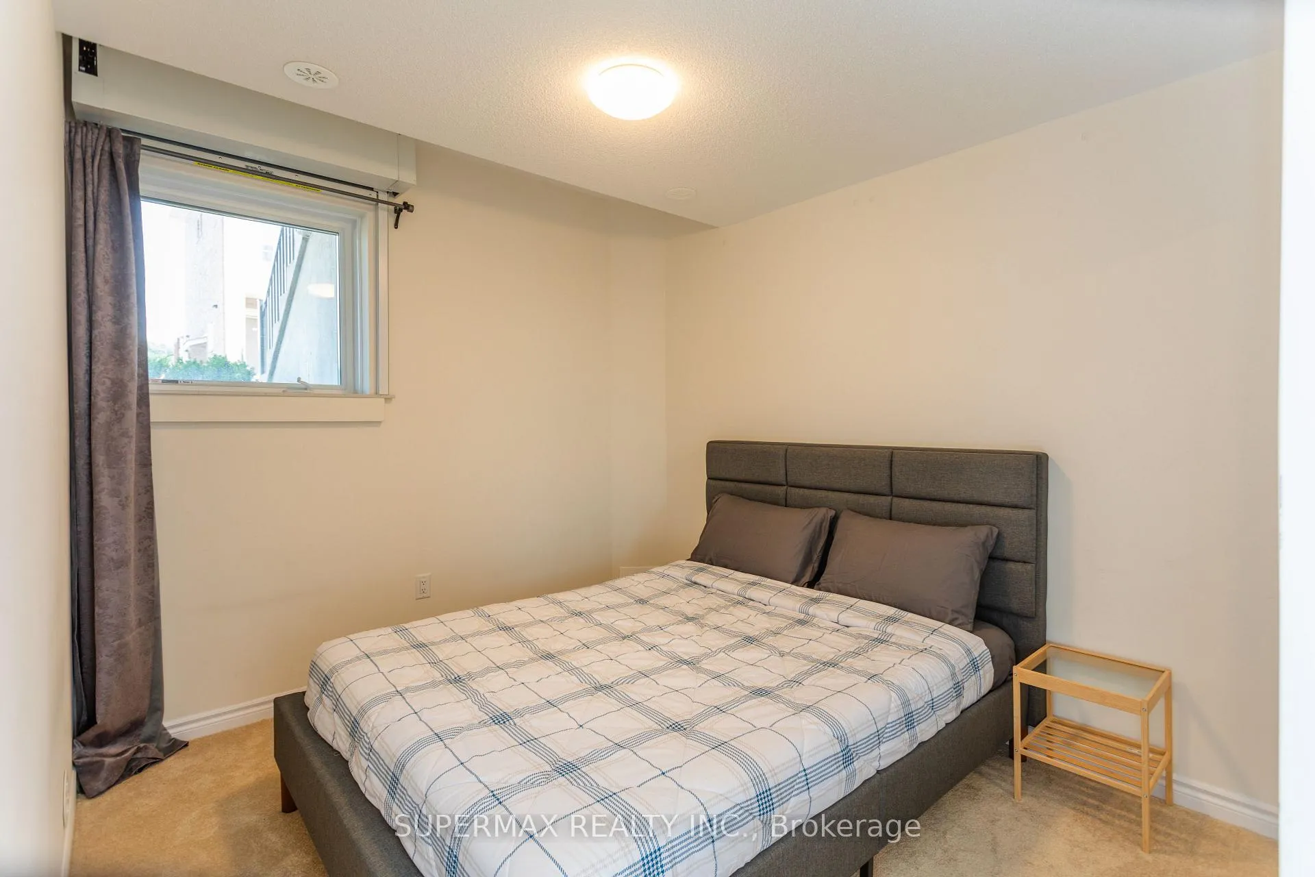 Photo 17 of Unit 10, 470 Beresford Path, Oshawa, Central — HOMEH
