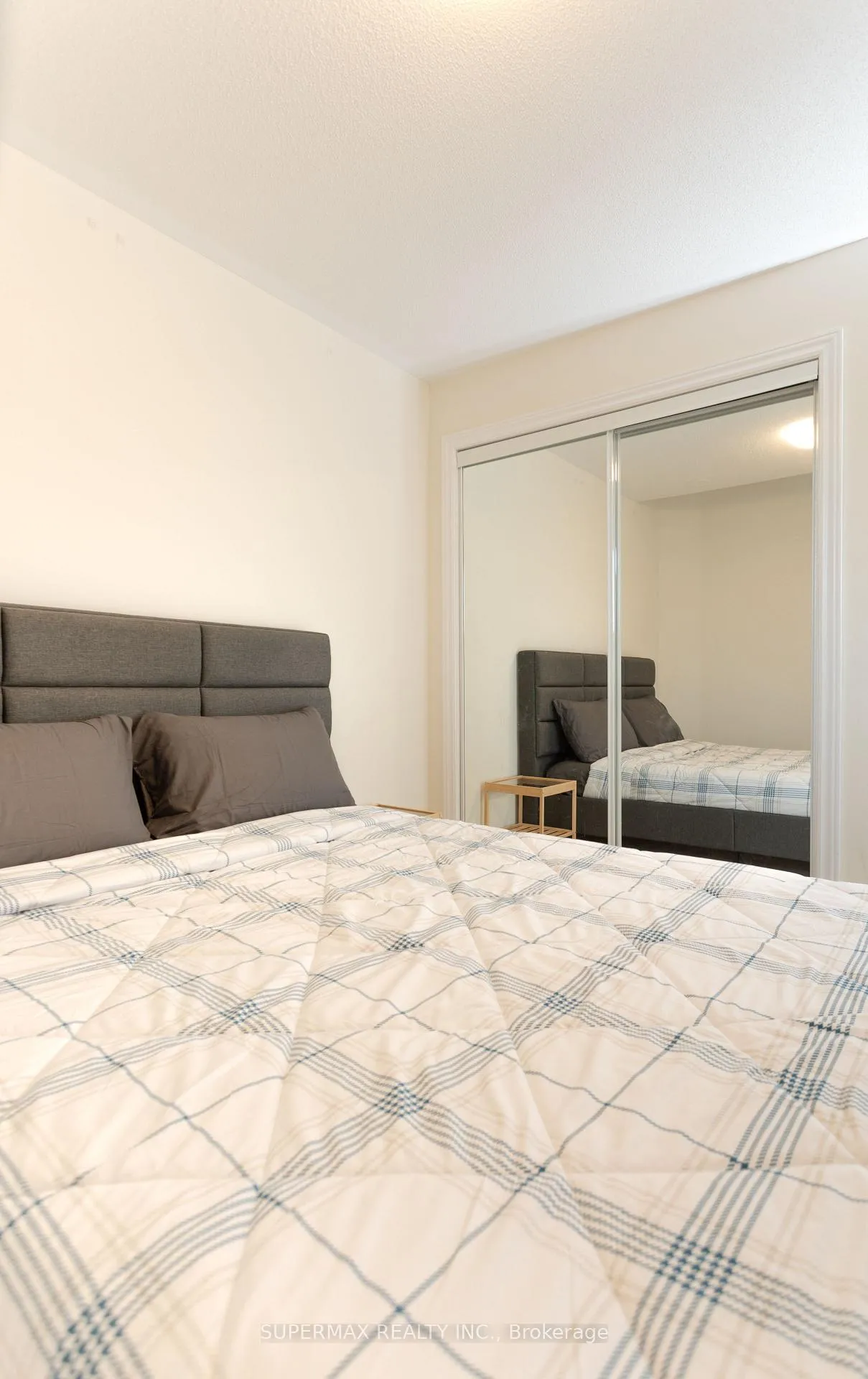Photo 18 of Unit 10, 470 Beresford Path, Oshawa, Central — HOMEH