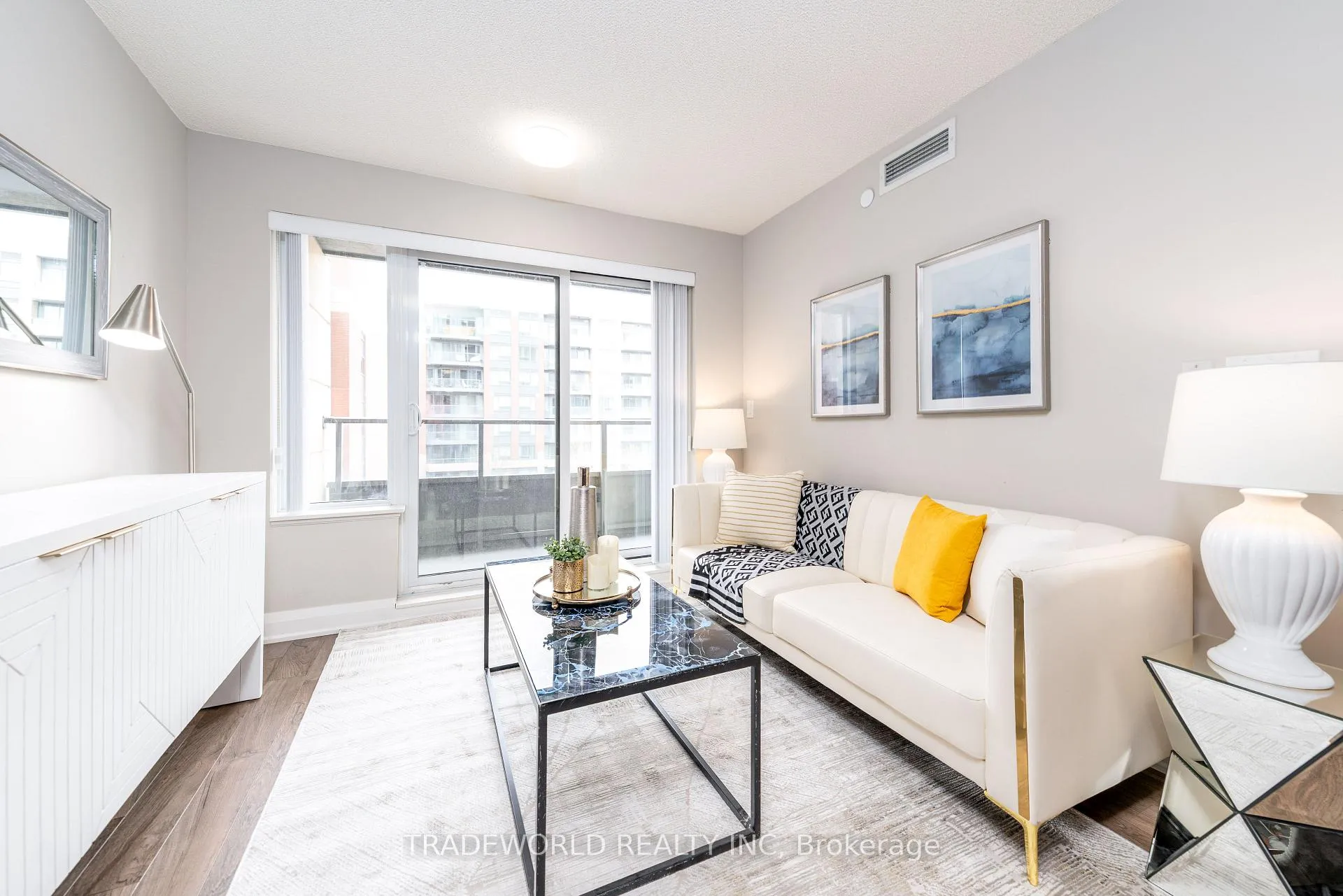 Photo 8 of Unit 631, 18 Uptown Drive, Markham, Unionville — HOMEH