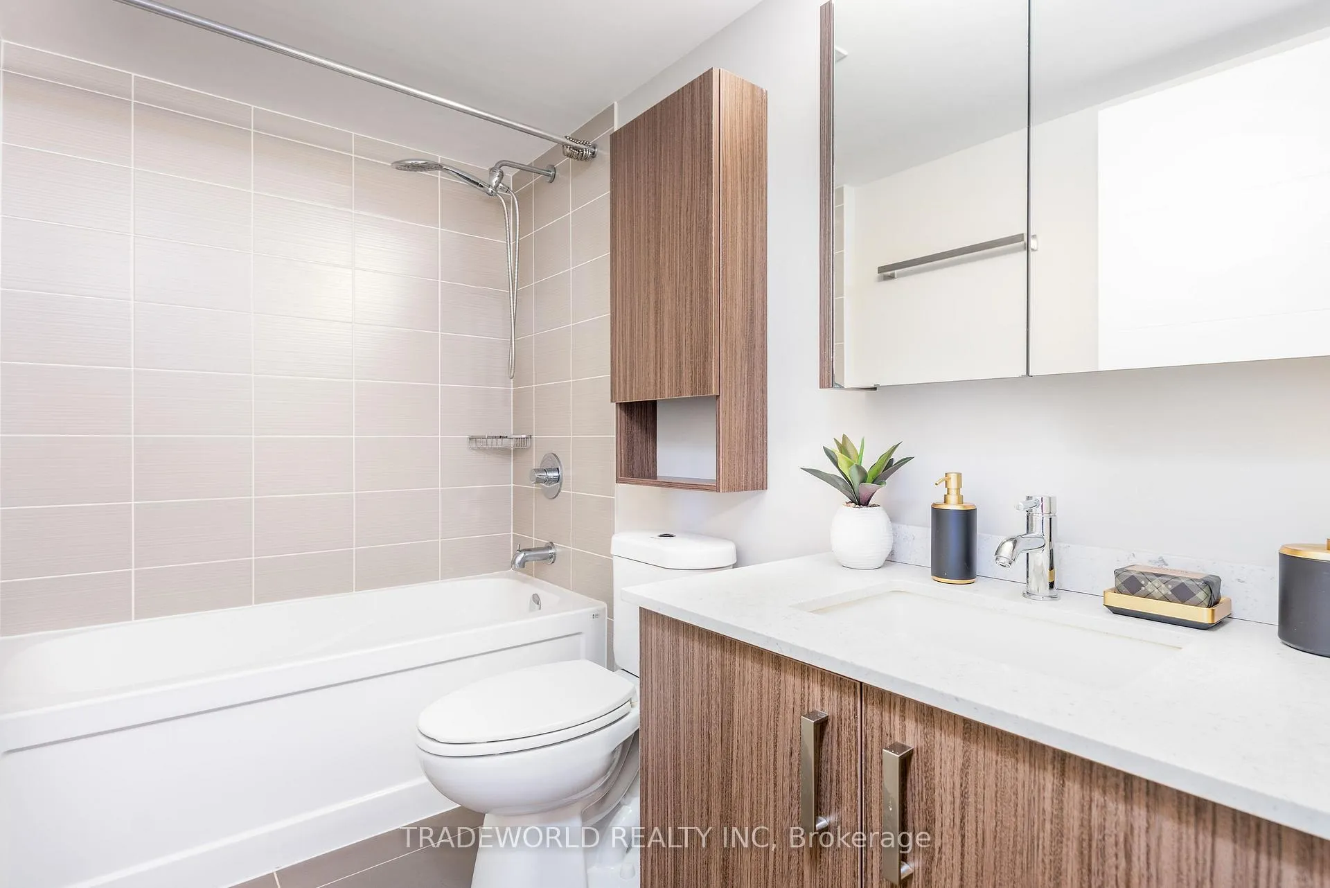 Photo 14 of Unit 631, 18 Uptown Drive, Markham, Unionville — HOMEH