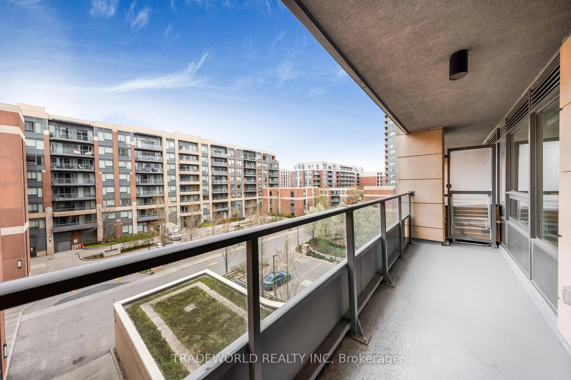 Photo 18 of Unit 631, 18 Uptown Drive, Markham, Unionville — HOMEH