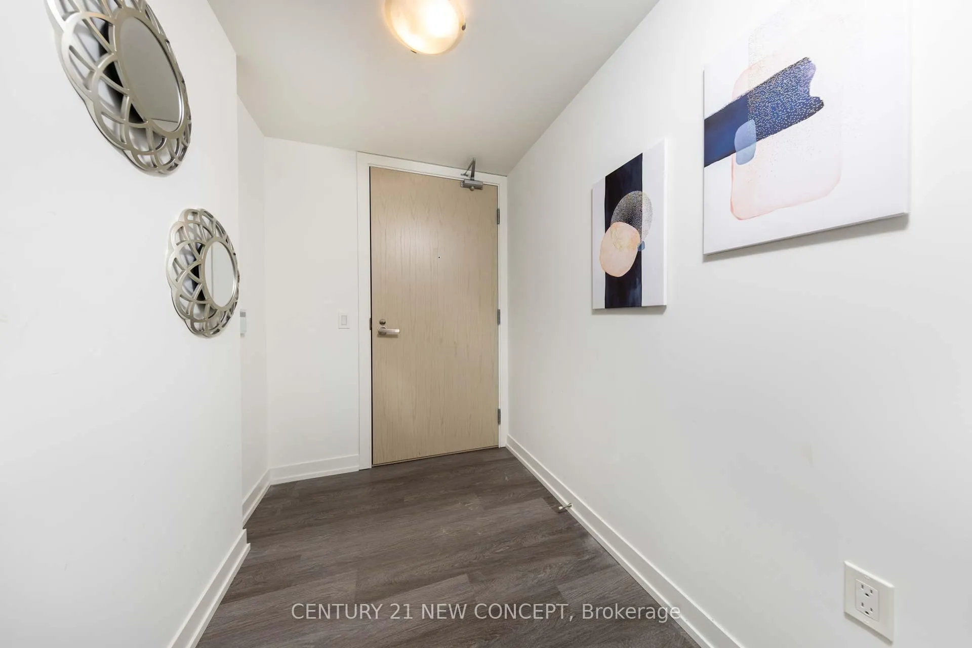 Front of Unit 2710, 55 Cooper Street