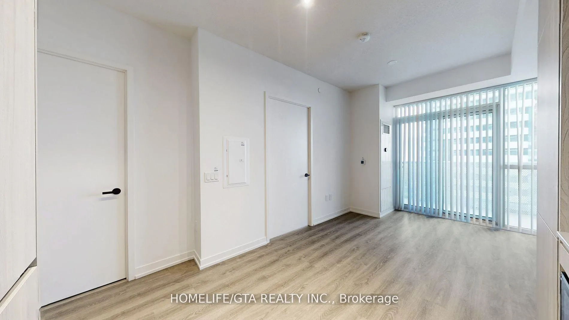 Photo 9 of Unit 1015, 8 Interchange Way, Vaughan, Vaughan Corporate Centre — HOMEH