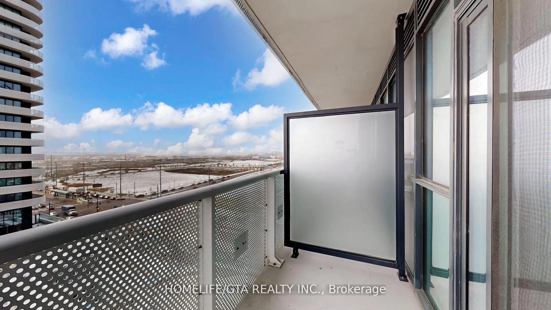 Photo 28 of Unit 1015, 8 Interchange Way, Vaughan, Vaughan Corporate Centre — HOMEH