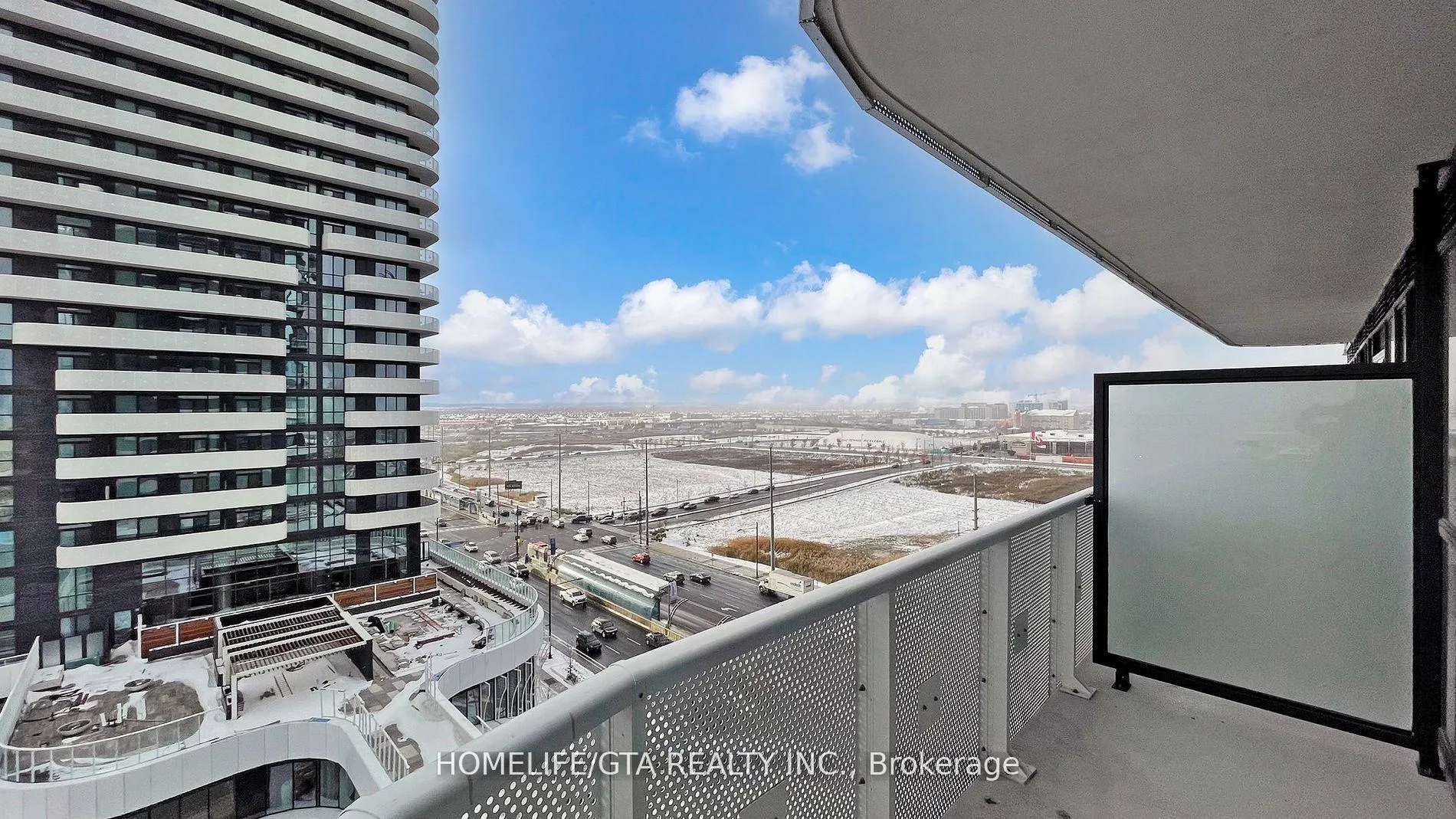 Photo 30 of Unit 1015, 8 Interchange Way, Vaughan, Vaughan Corporate Centre — HOMEH