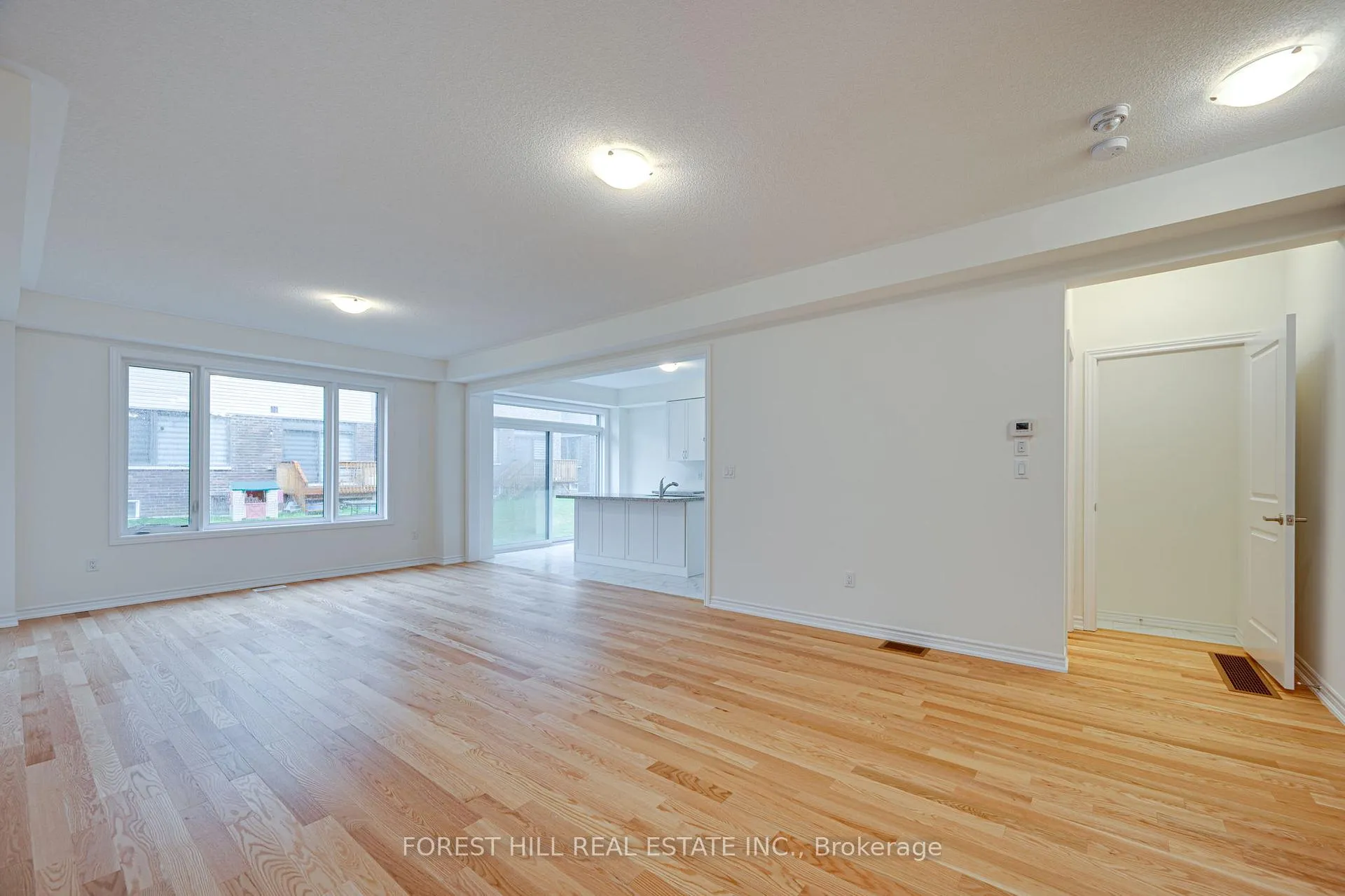 Photo 9 of 146 Notthingham Road, Barrie, Rural Barrie Southeast — HOMEH