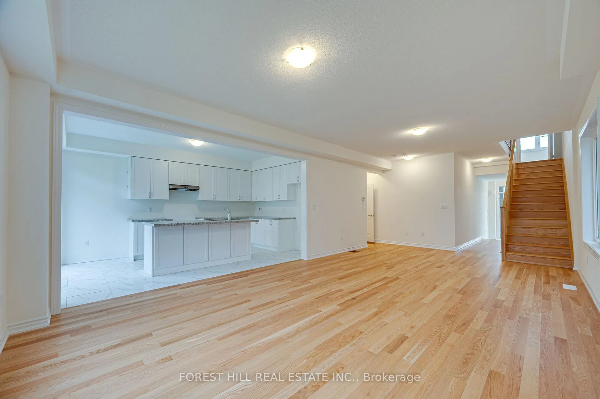 Photo 11 of 146 Notthingham Road, Barrie, Rural Barrie Southeast — HOMEH