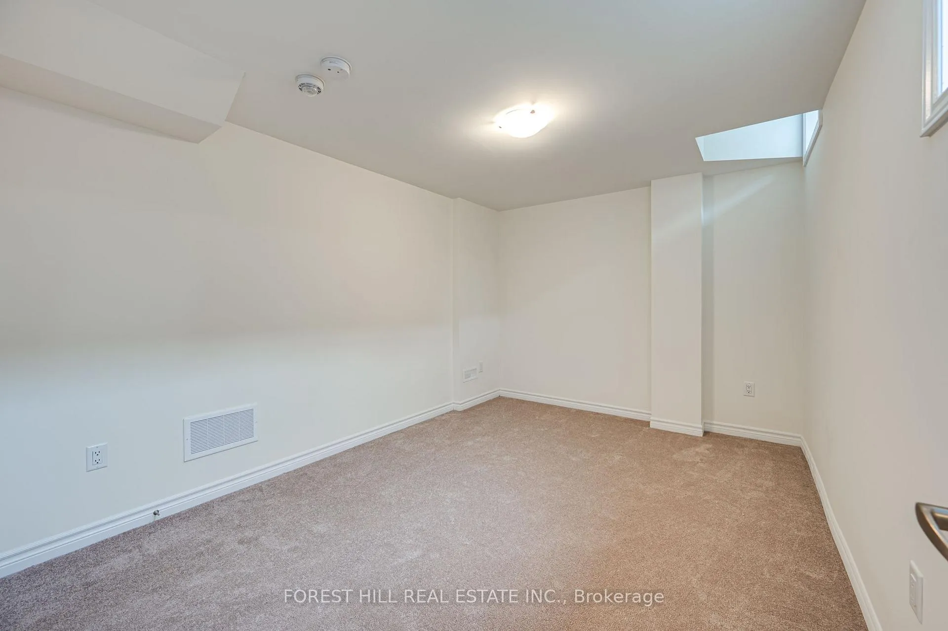 Photo 38 of 146 Notthingham Road, Barrie, Rural Barrie Southeast — HOMEH