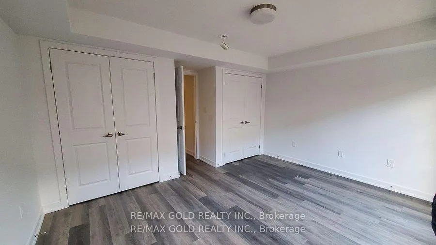 Front of Unit 25, 205 West Oak Trail