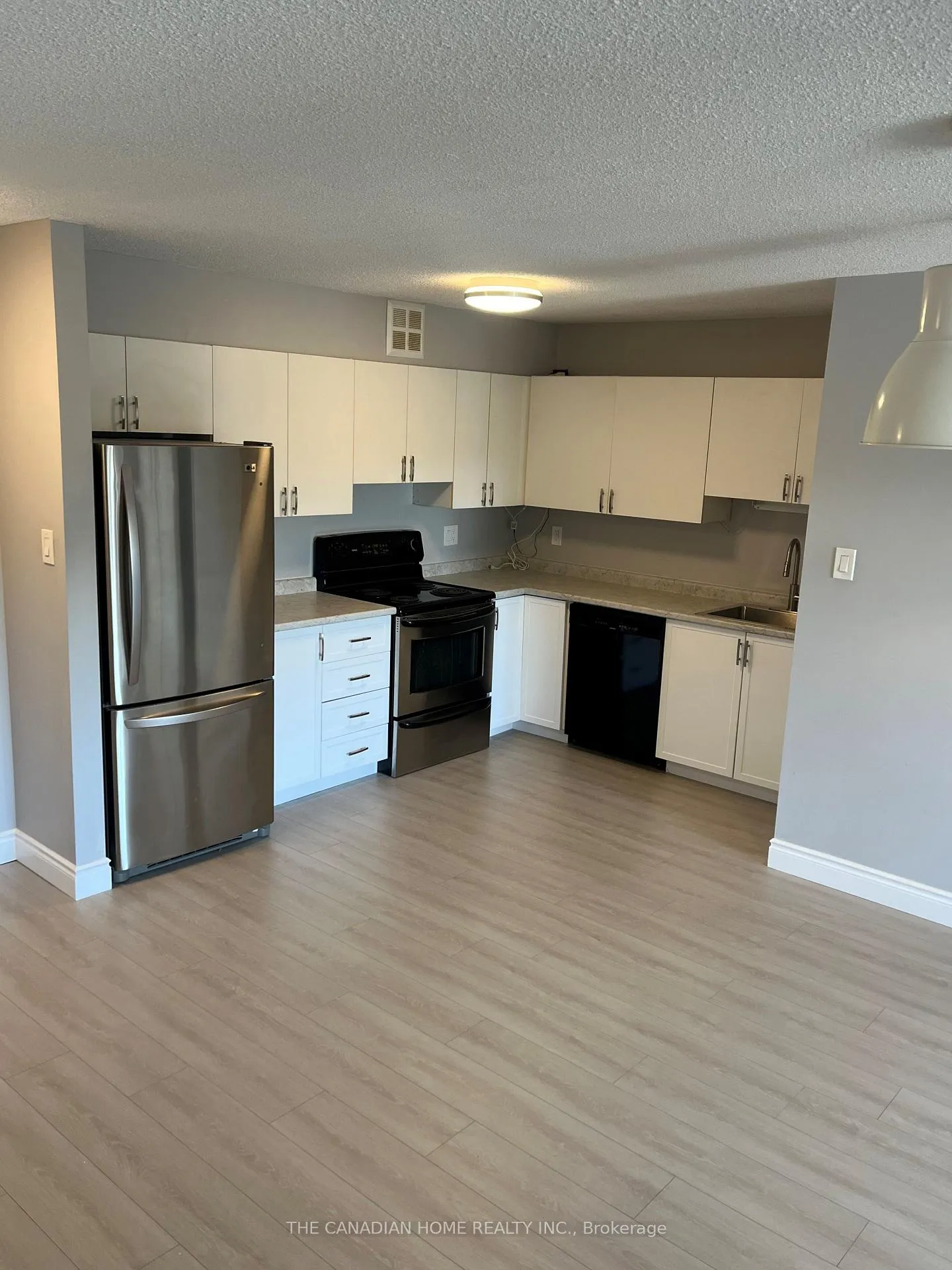 Photo 5 of Unit 412, 15 Hofstetter Avenue, Kitchener — HOMEH