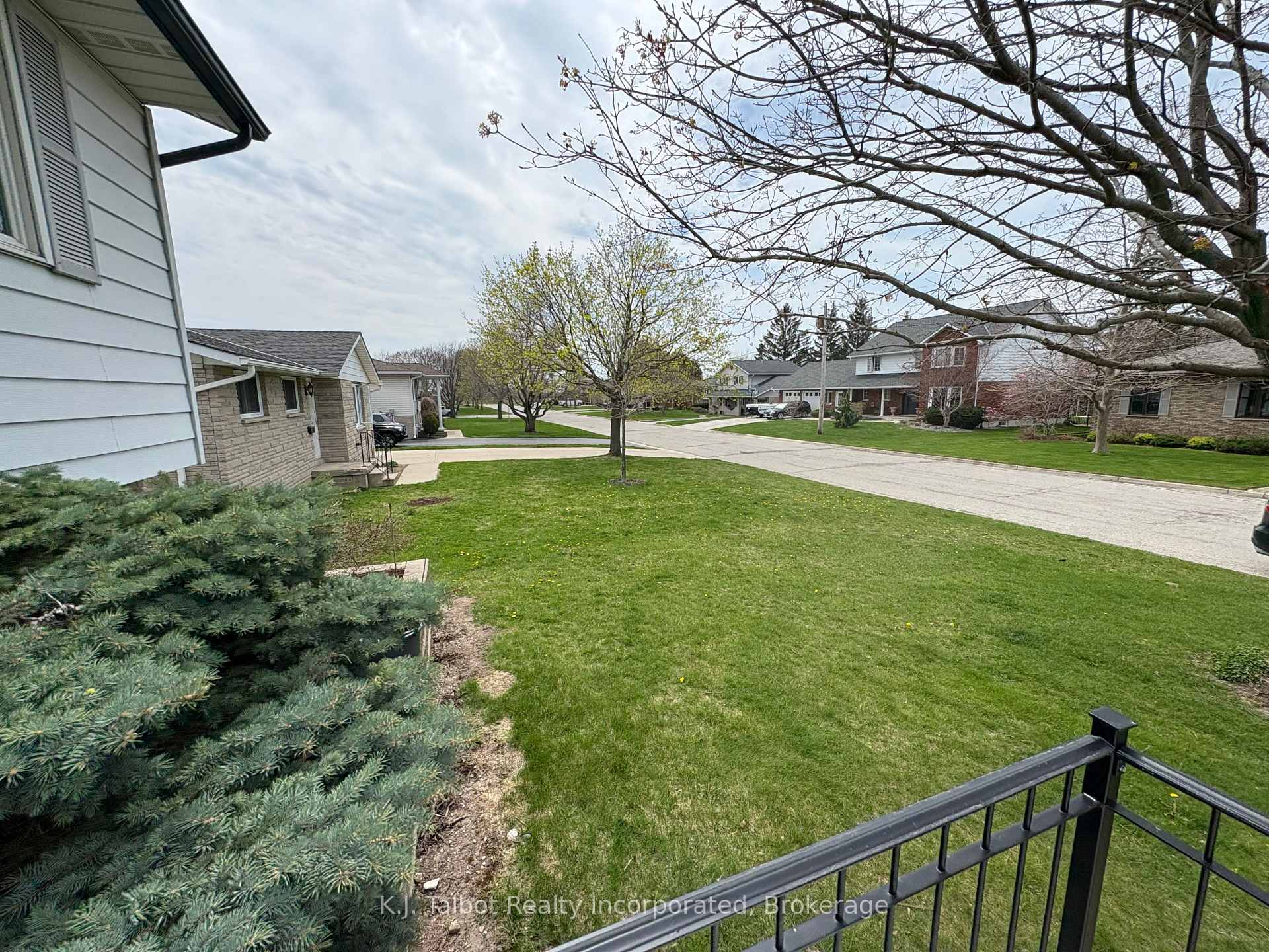Photo 8 of 275 Warren Street, Goderich, Goderich (Town) — HOMEH