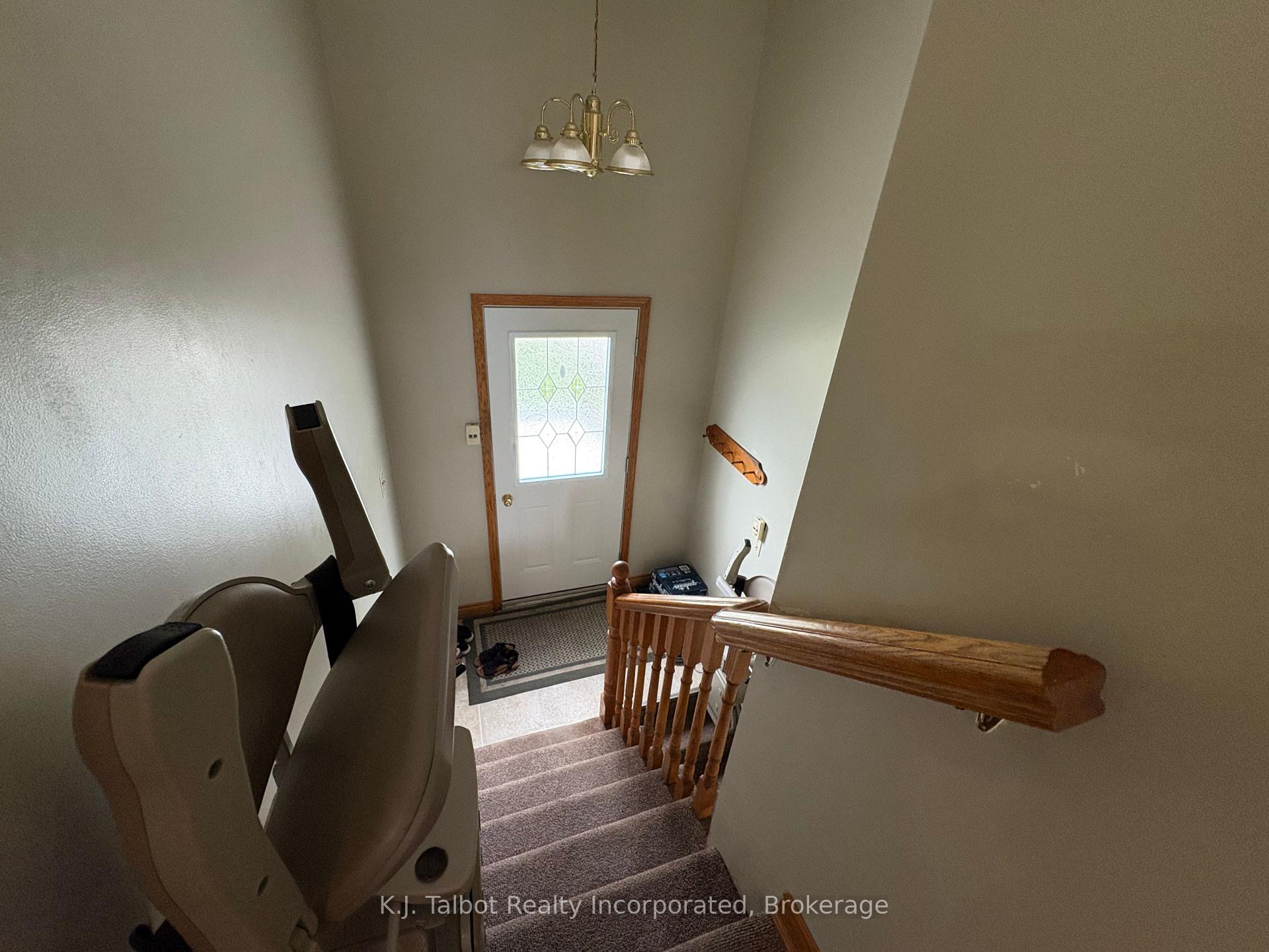 Photo 9 of 275 Warren Street, Goderich, Goderich (Town) — HOMEH