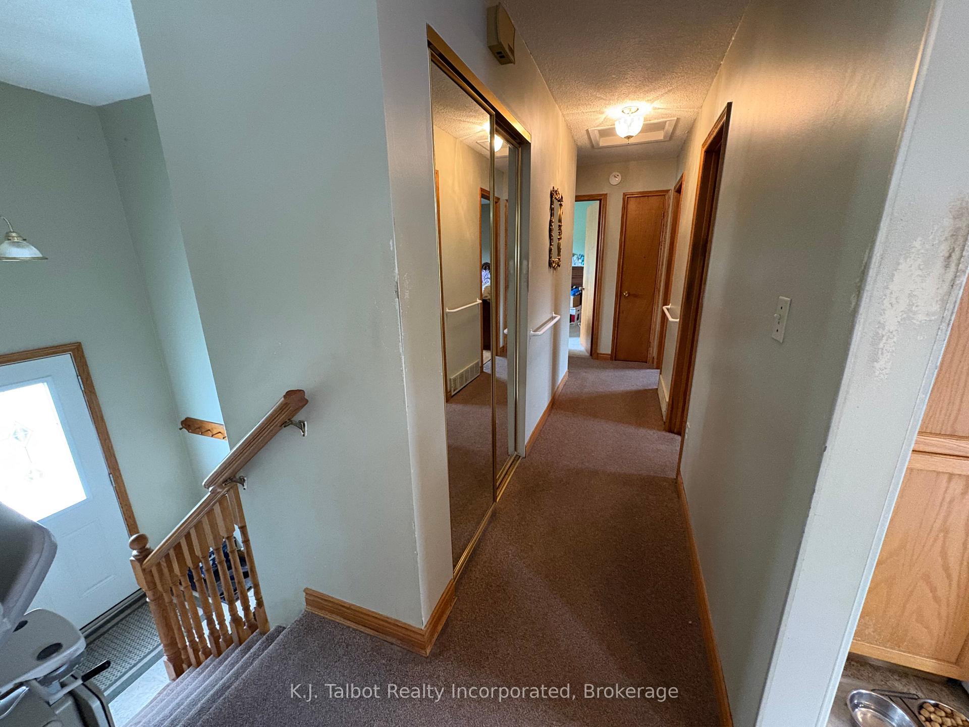 Photo 10 of 275 Warren Street, Goderich, Goderich (Town) — HOMEH