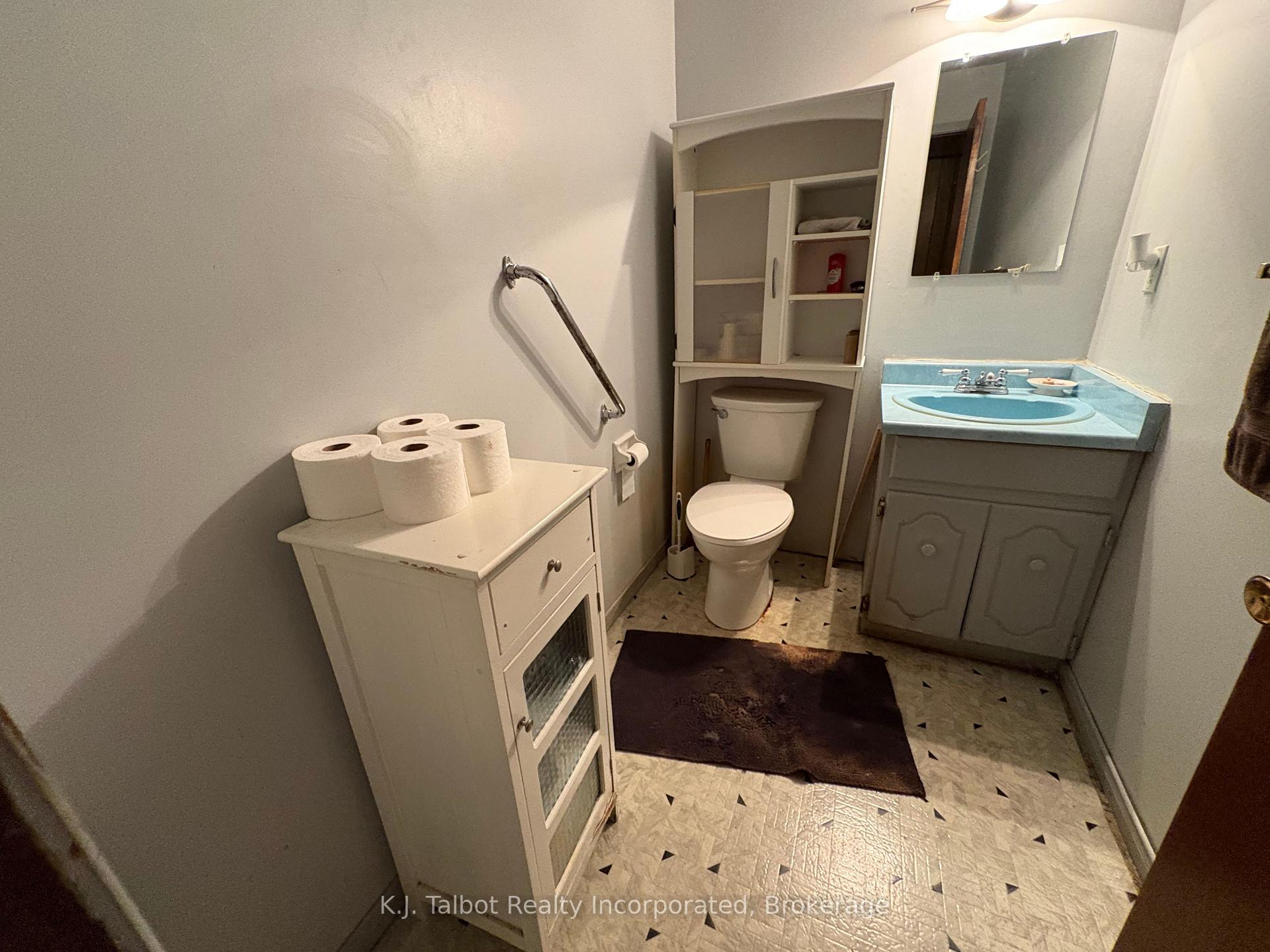 Photo 19 of 275 Warren Street, Goderich, Goderich (Town) — HOMEH