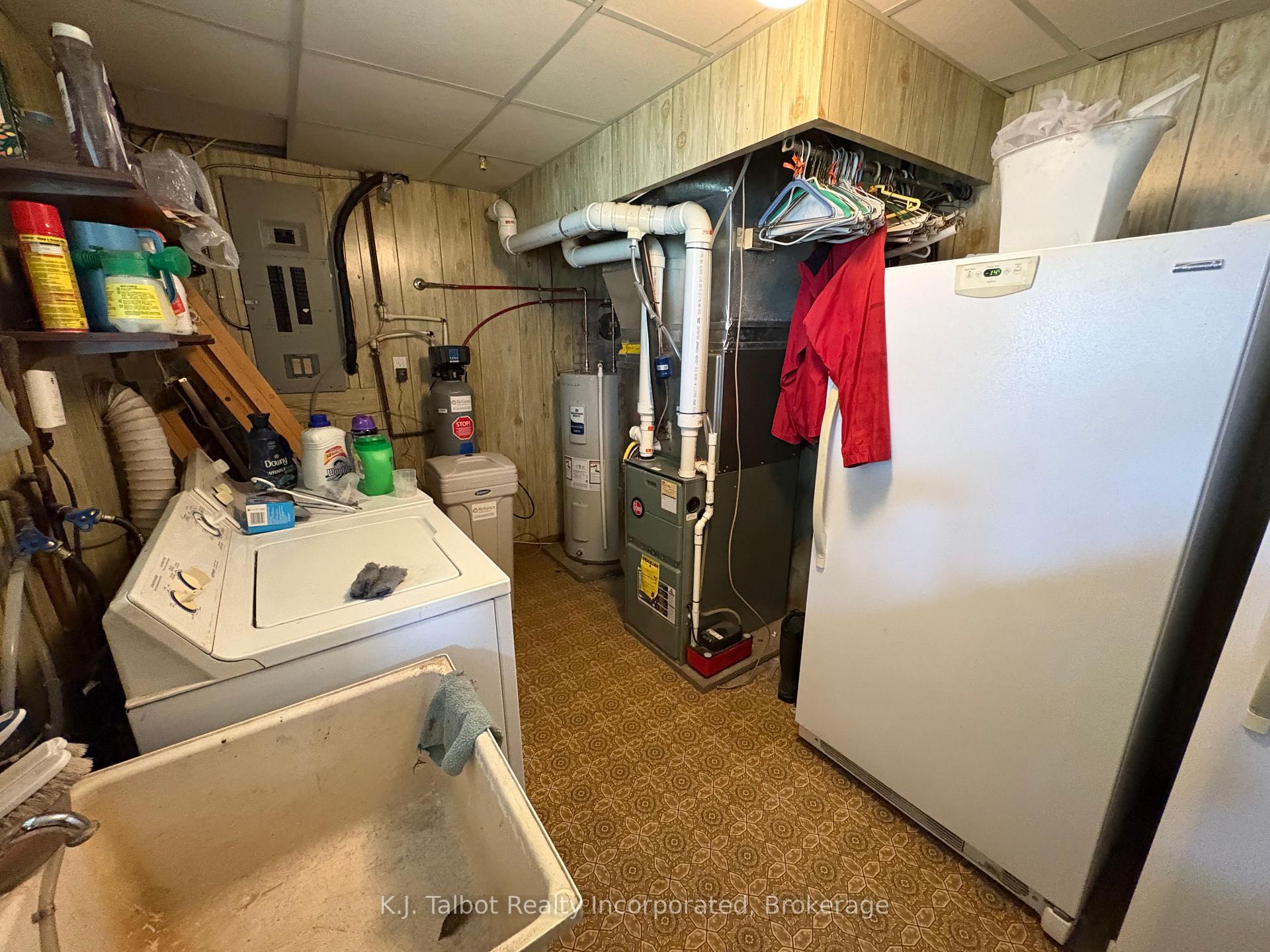 Photo 21 of 275 Warren Street, Goderich, Goderich (Town) — HOMEH