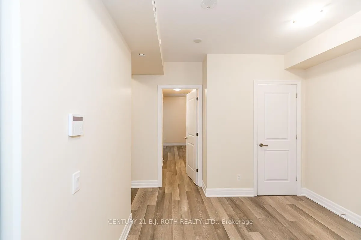 Photo 5 of 9075 Jane Street, Vaughan, Concord — HOMEH