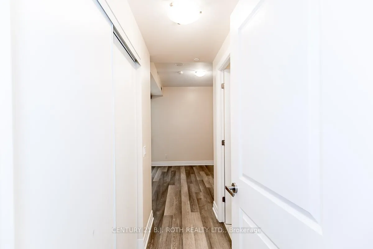 Photo 13 of 9075 Jane Street, Vaughan, Concord — HOMEH