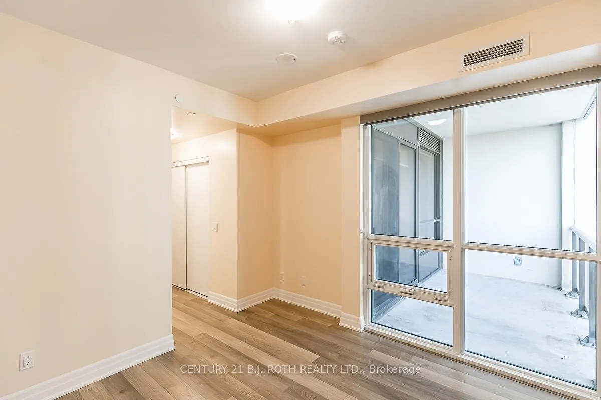 Photo 16 of 9075 Jane Street, Vaughan, Concord — HOMEH