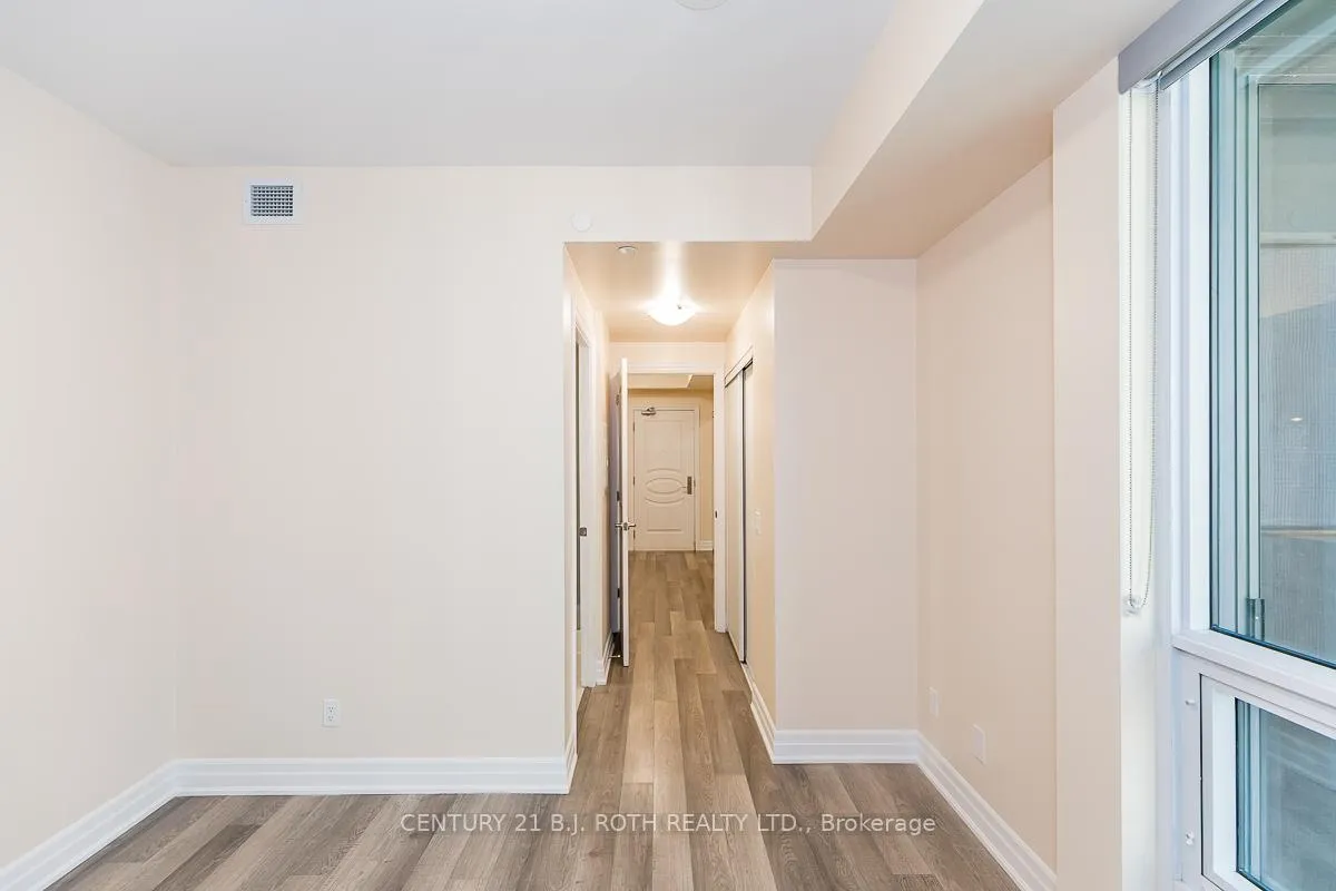 Photo 17 of 9075 Jane Street, Vaughan, Concord — HOMEH