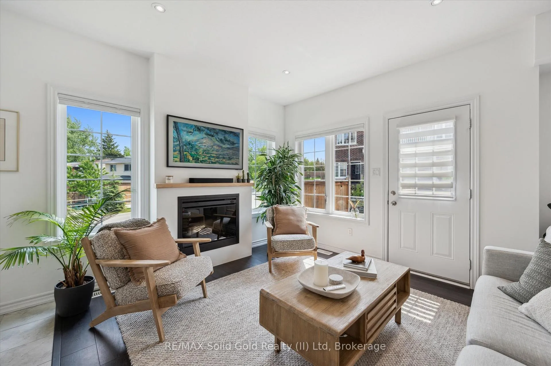 Photo 9 of 371A Westwood Drive E, Kitchener — HOMEH