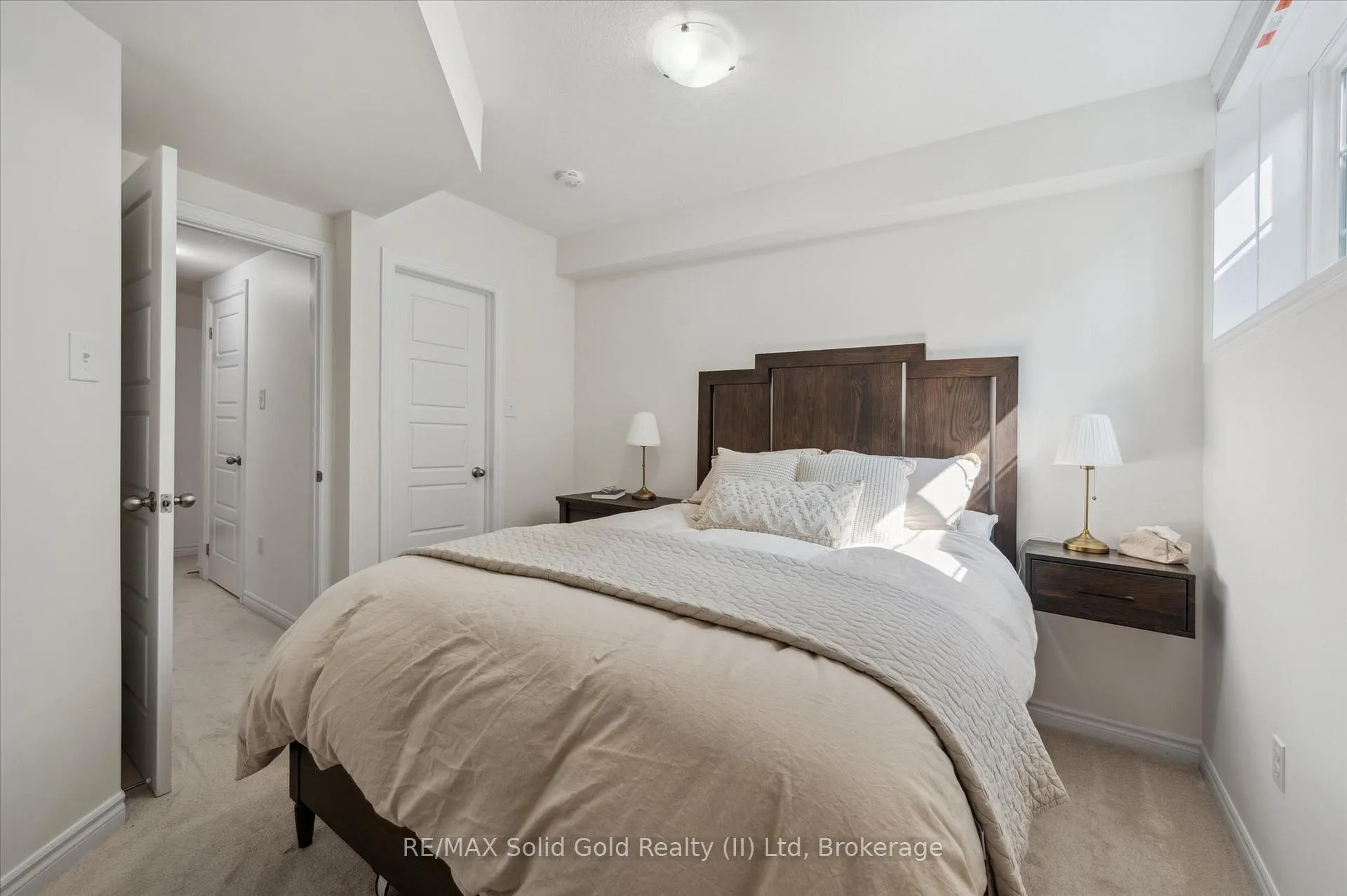 Photo 21 of 371A Westwood Drive E, Kitchener — HOMEH