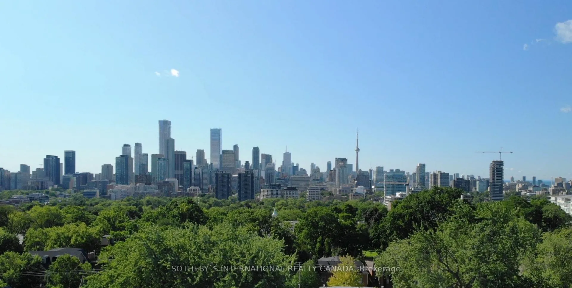 Photo 7 of 147B Farnham Avenue, Toronto, Yonge-St. Clair — HOMEH