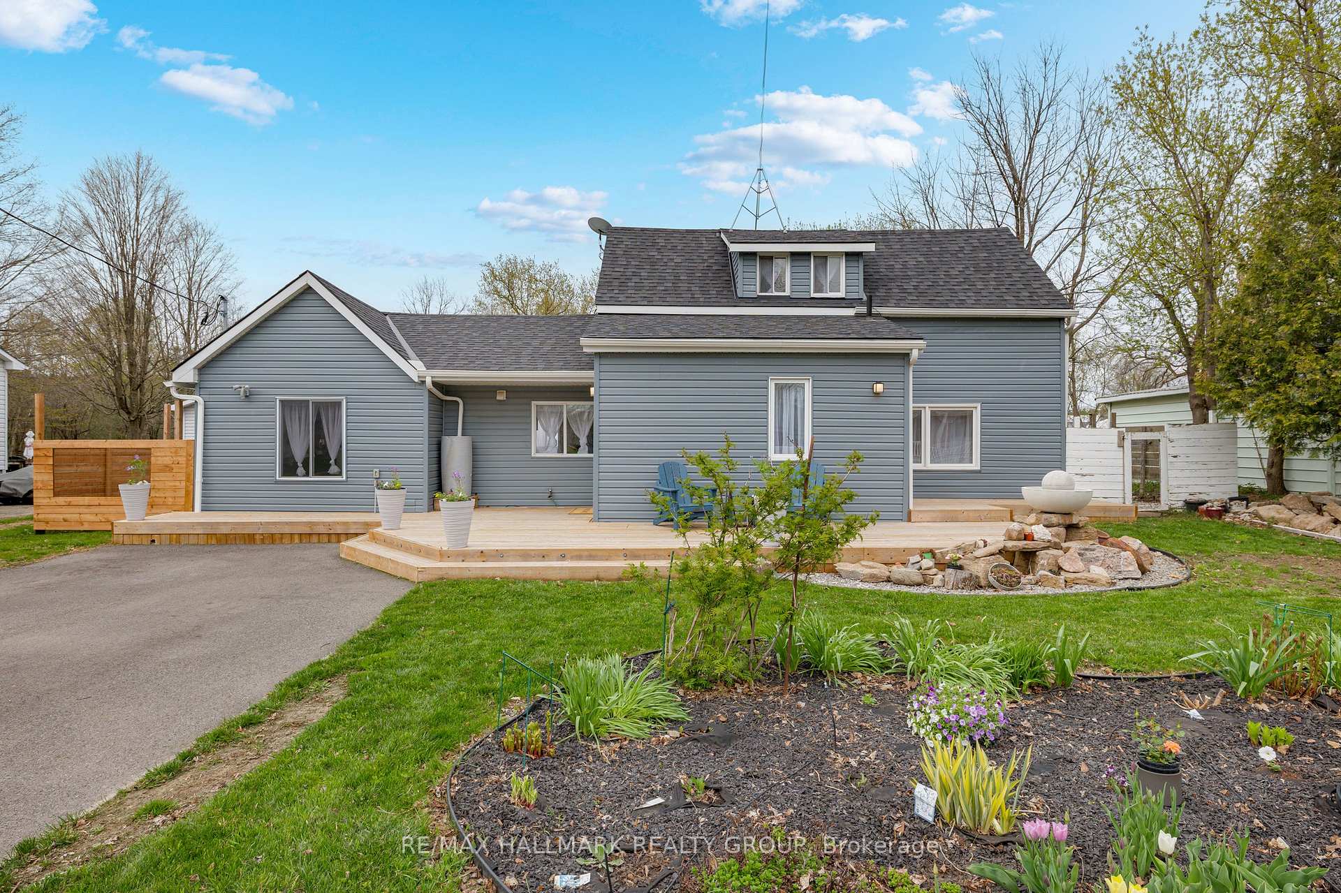 Photo 1 of 40 Centre Street, Edwardsburgh/Cardinal, Edwardsburgh/Cardinal Twp — HOMEH