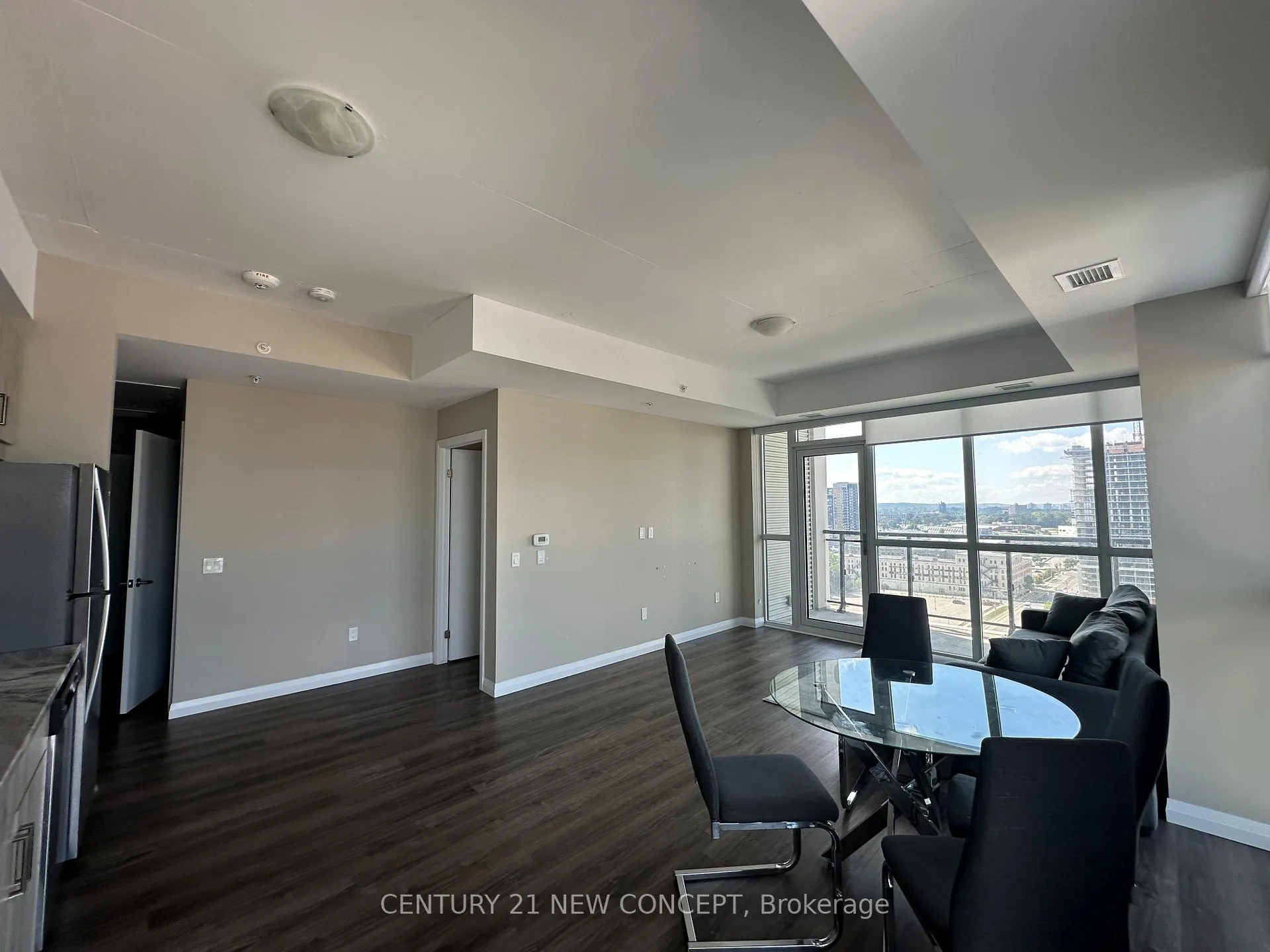 Photo 5 of Unit 1510, 60 Charles Street W, Kitchener — HOMEH