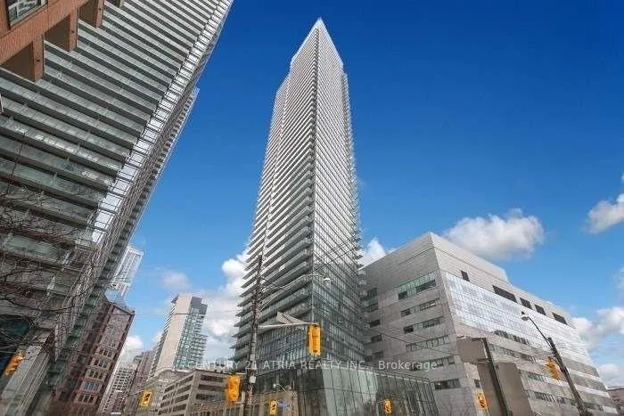 Front of Unit 401, 832 Bay Street