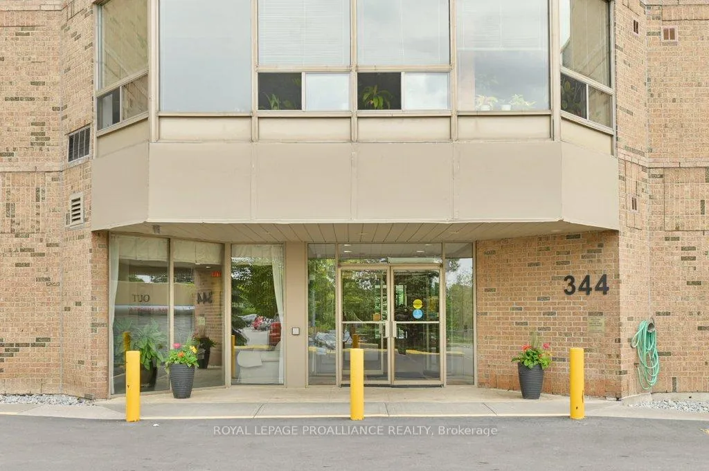 Photo 4 of Unit 906, 344 Front Street, Belleville, Belleville Ward — HOMEH