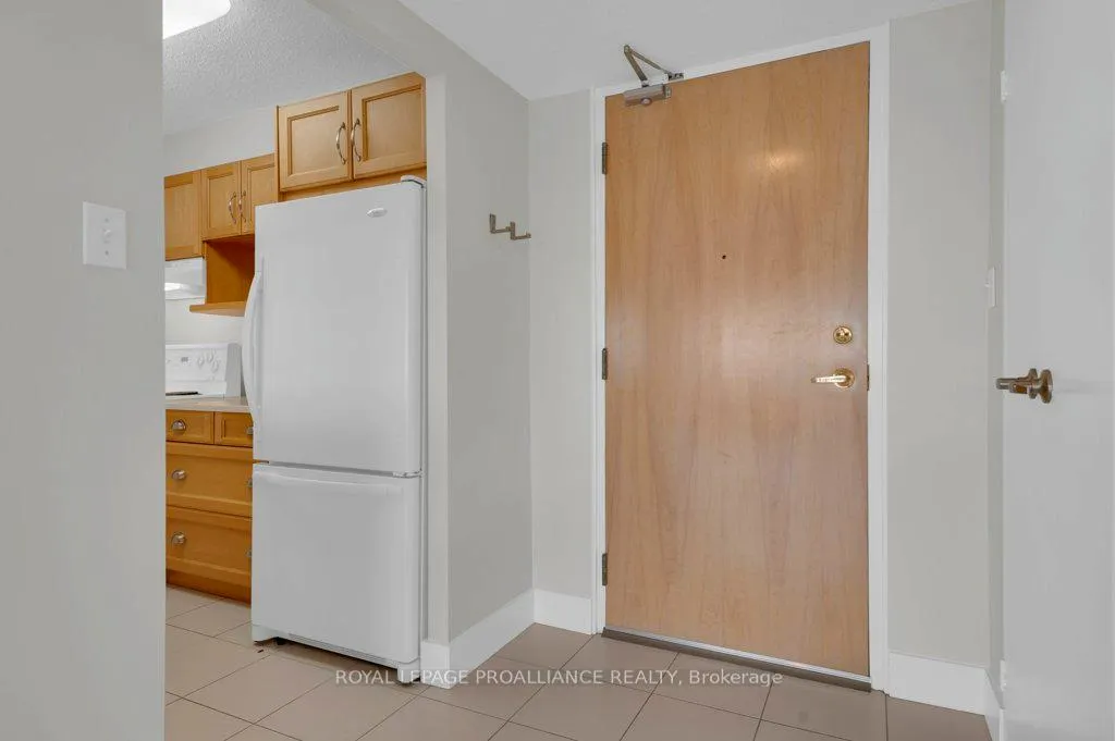 Photo 9 of Unit 906, 344 Front Street, Belleville, Belleville Ward — HOMEH