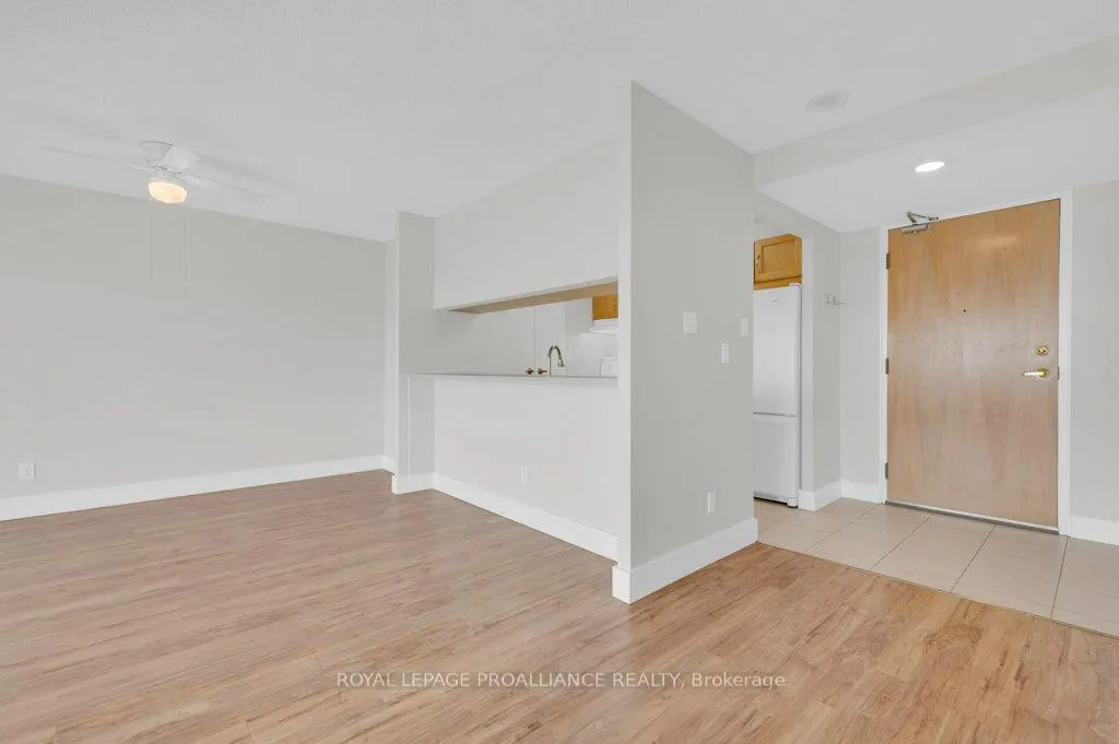 Photo 15 of Unit 906, 344 Front Street, Belleville, Belleville Ward — HOMEH