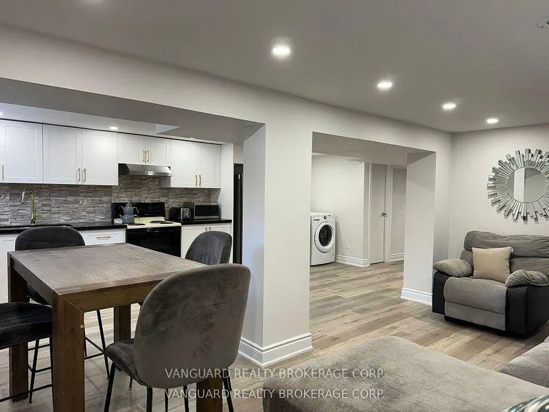 Photo 1 of Unit Basement, 53 Haida Drive E, Aurora, Aurora Heights — HOMEH