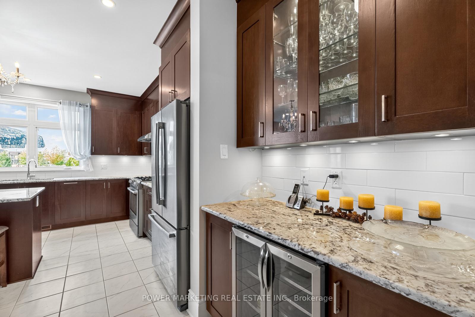 Photo 11 of 692 Egret Way, Ottawa, Barrhaven - Half Moon Bay — HOMEH