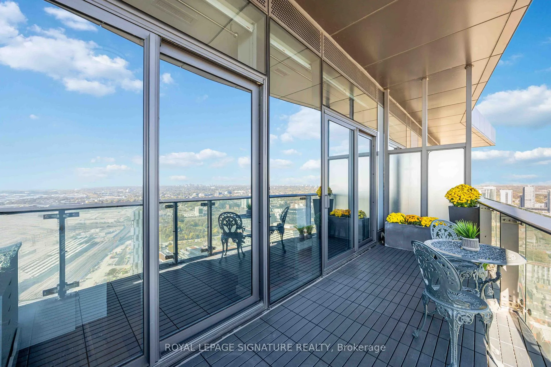 Photo 17 of Unit 3504, 390 Cherry Street, Toronto, Waterfront Communities — HOMEH